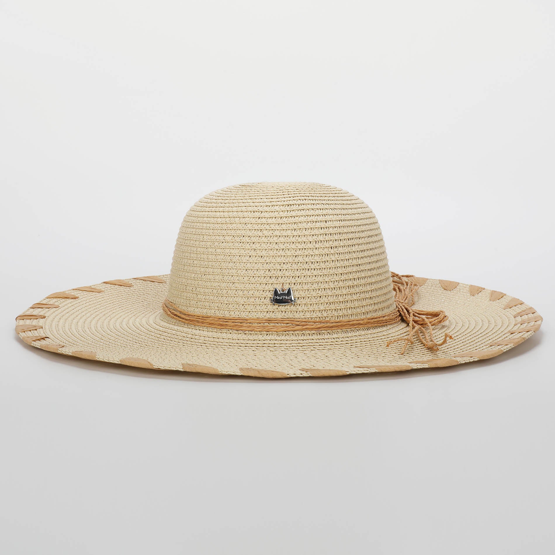 CAPPELLO CON FALDA LARGA