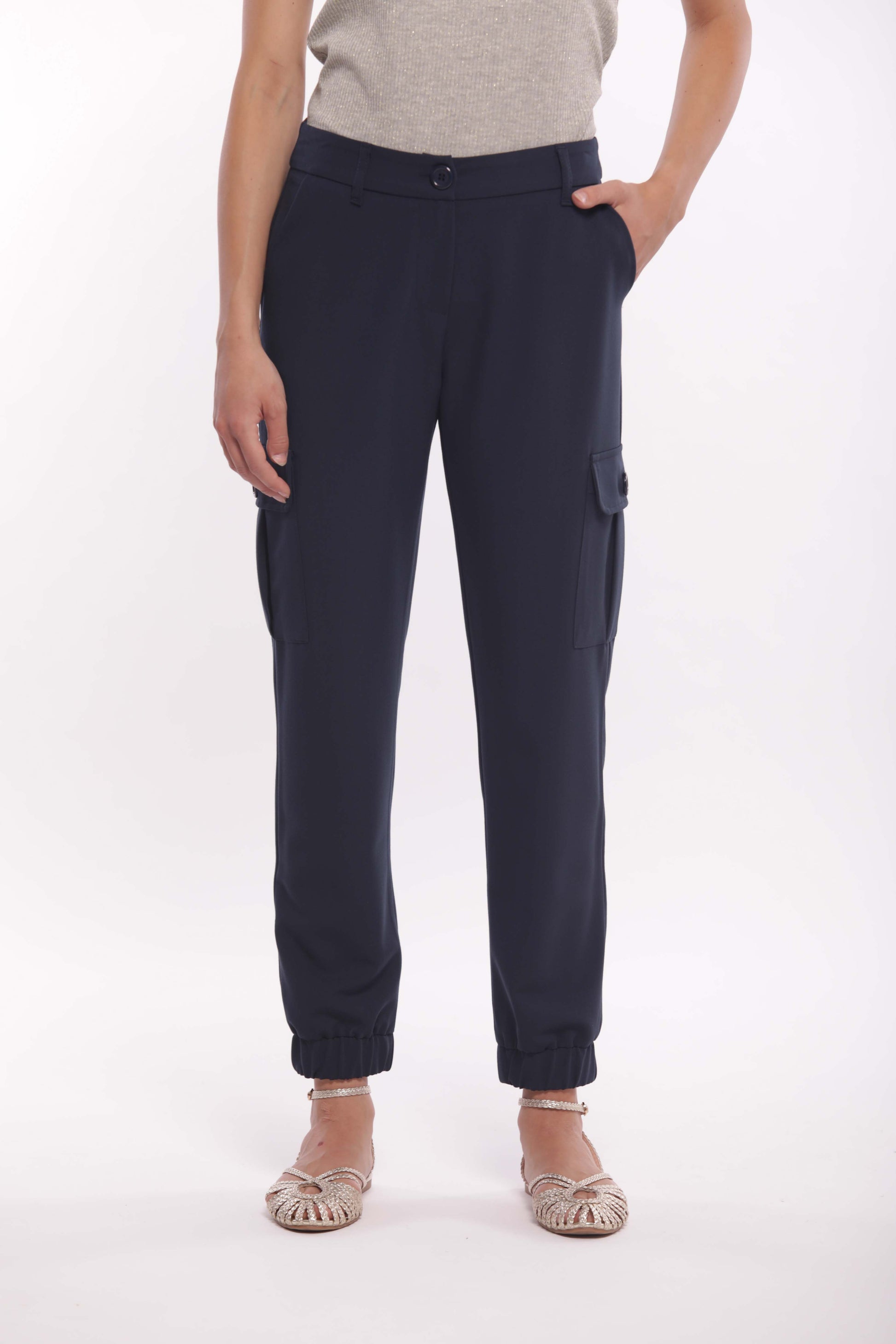PANTALONE CARGO IN MANOFREDDA