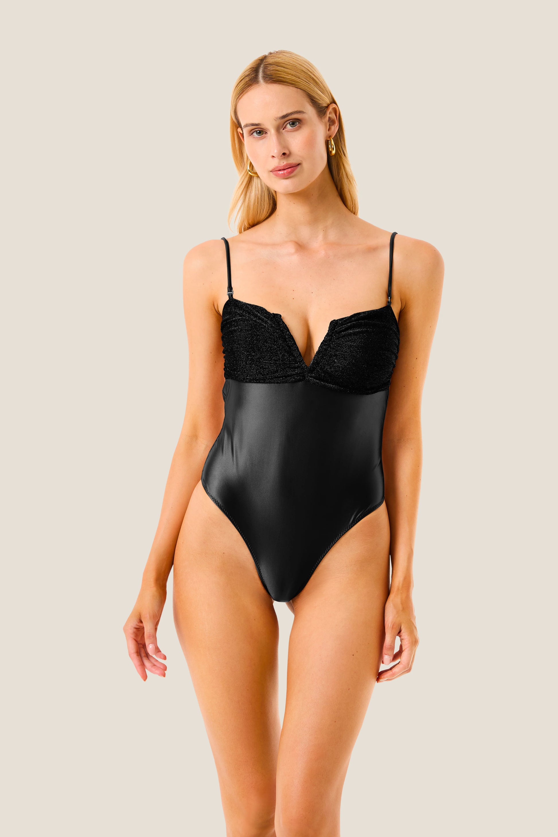 COSTUME INTERO GLOSSY TOUCH RESORT