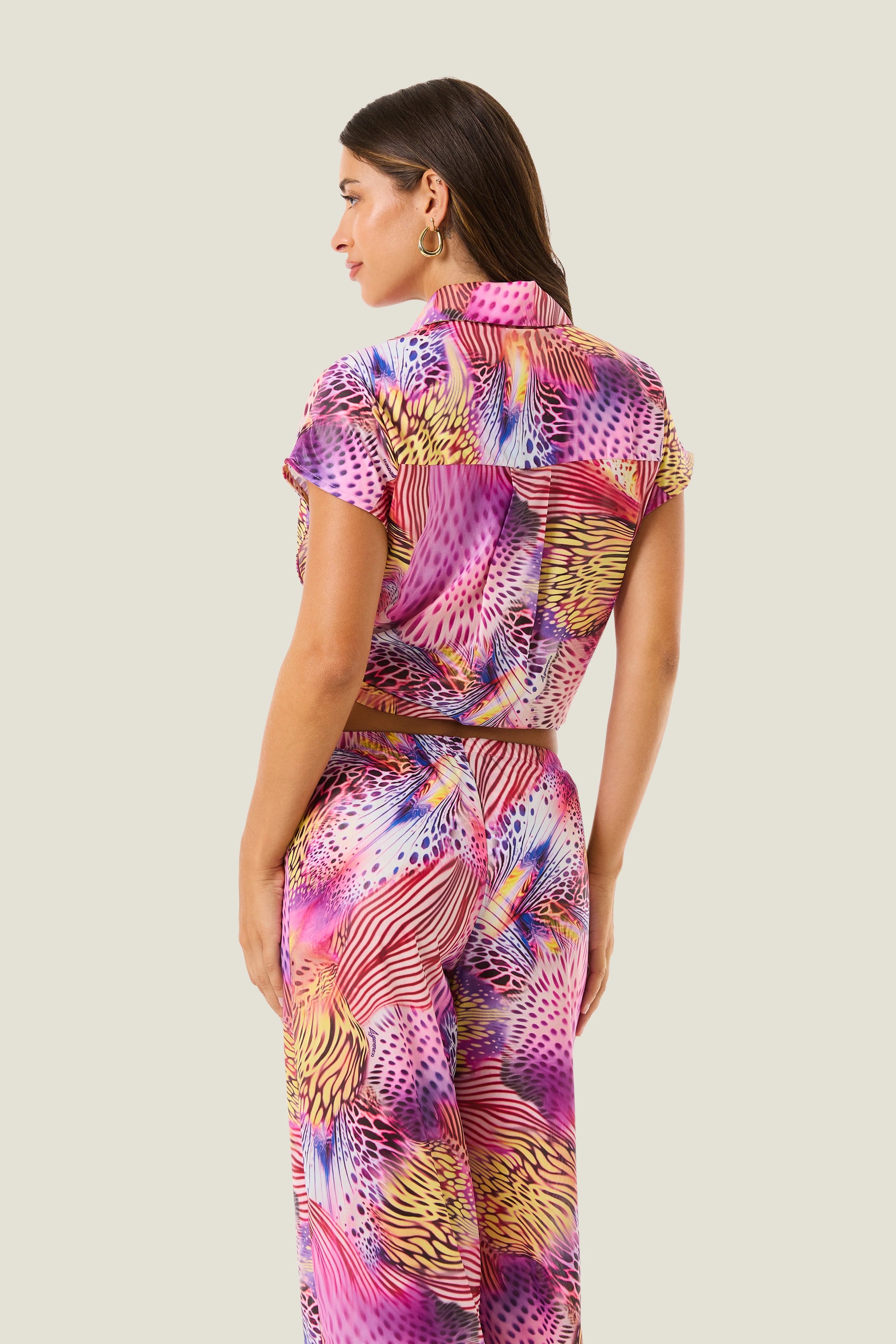 Camicia over pink butterfly