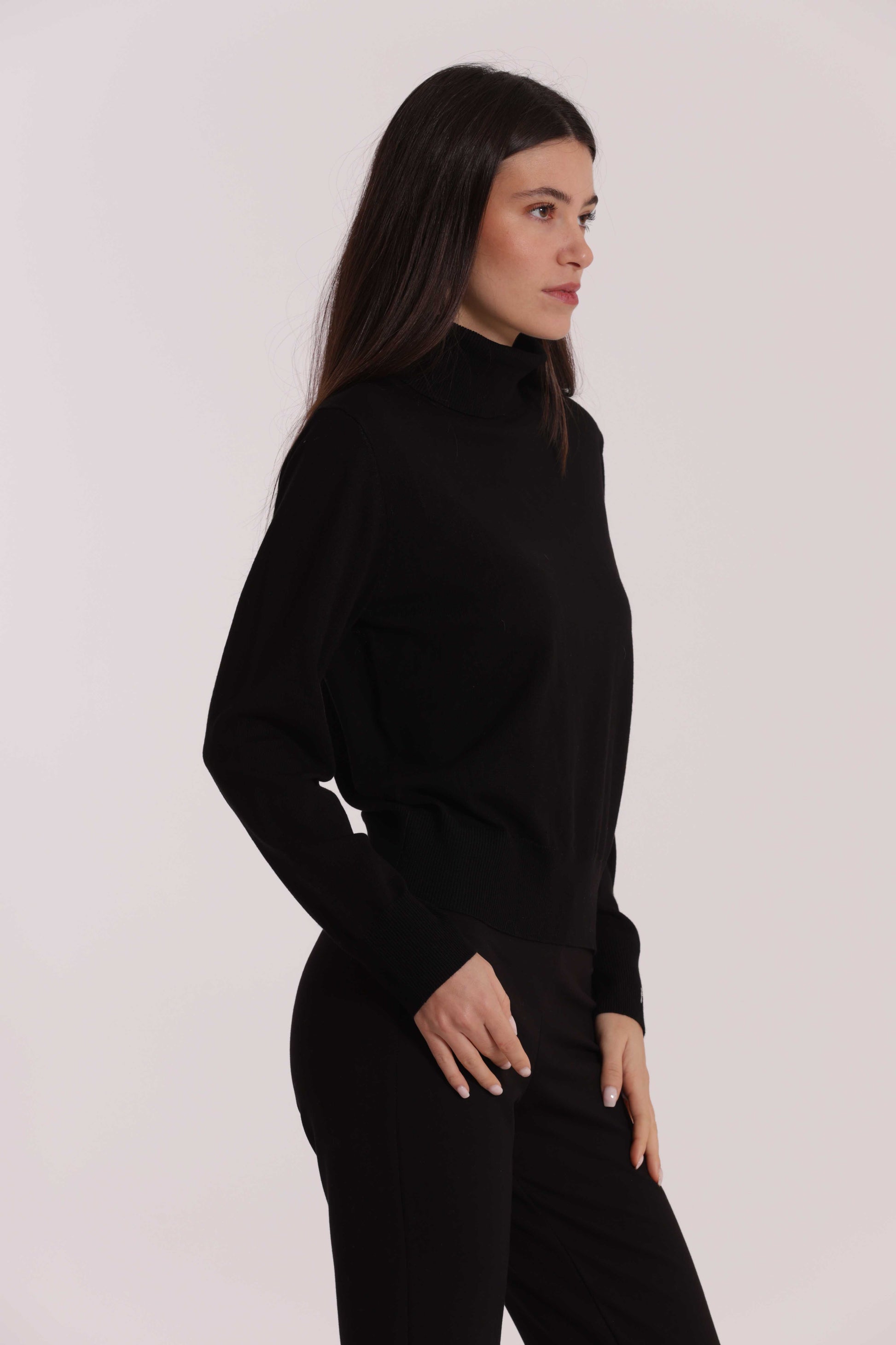 MAGLIA COLLO ALTO IN MANOFREDDA