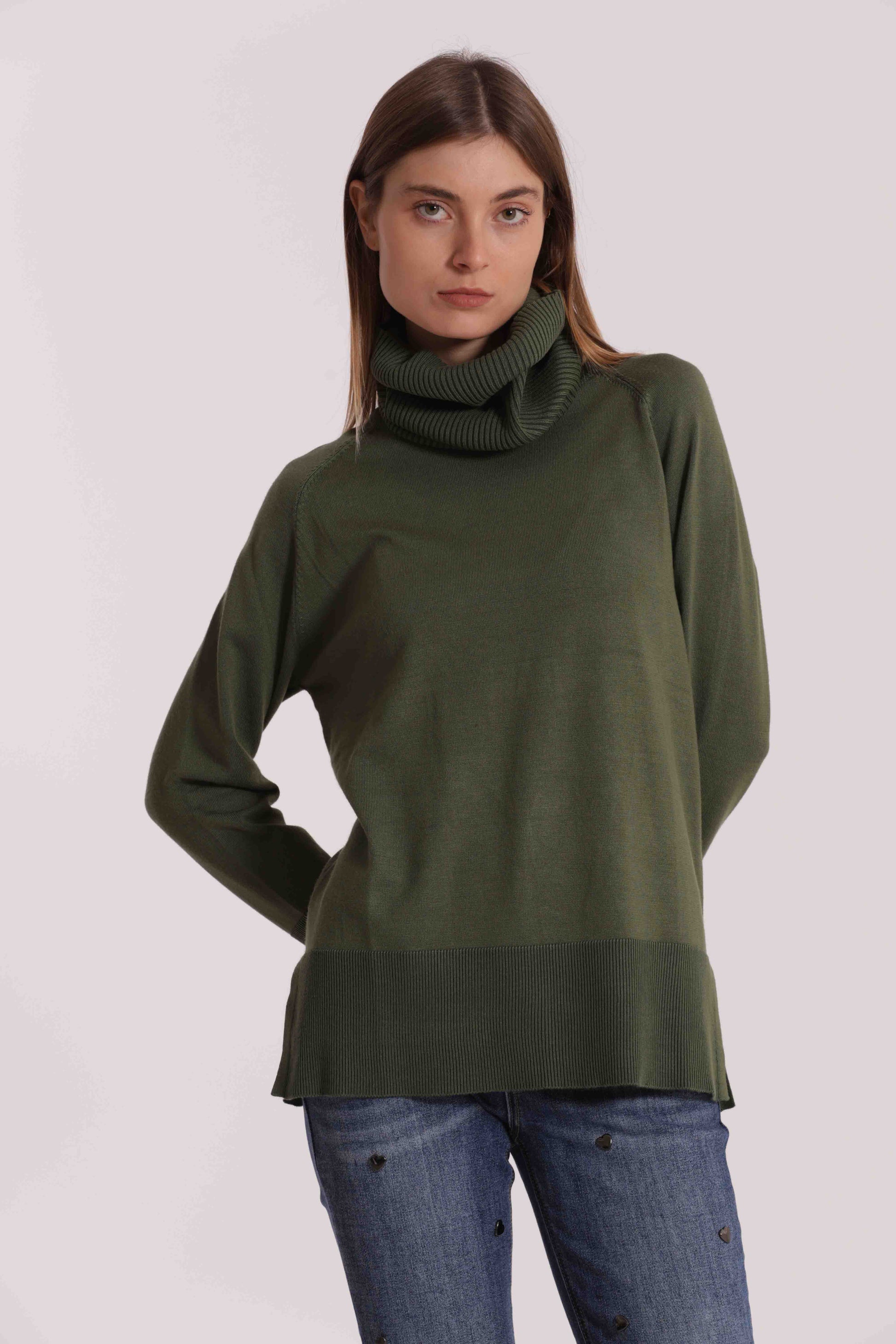 MAGLIA OVER CON SPACCHI LATERALI