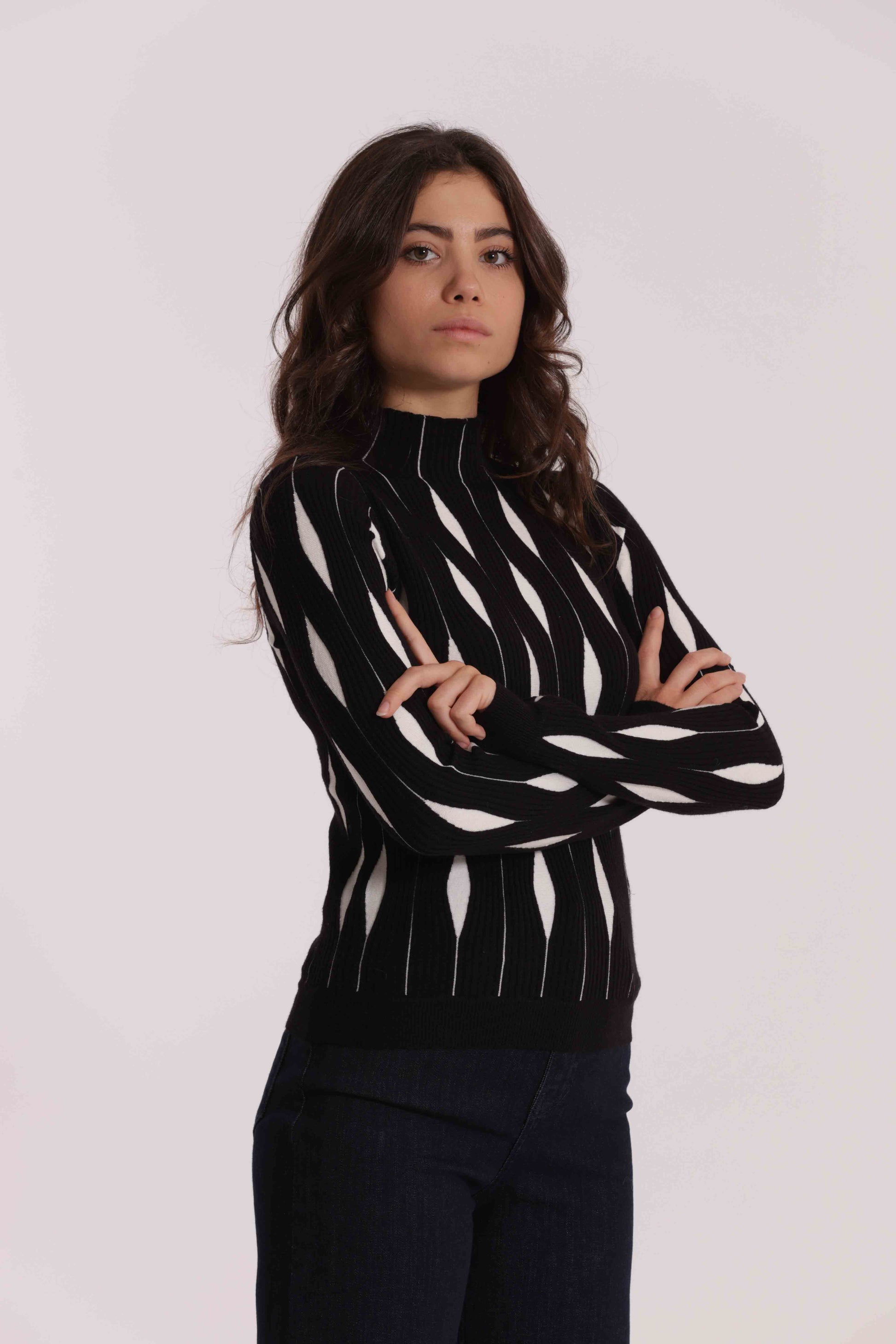 MAGLIA BICOLOR CON FANTASIA ROMBI