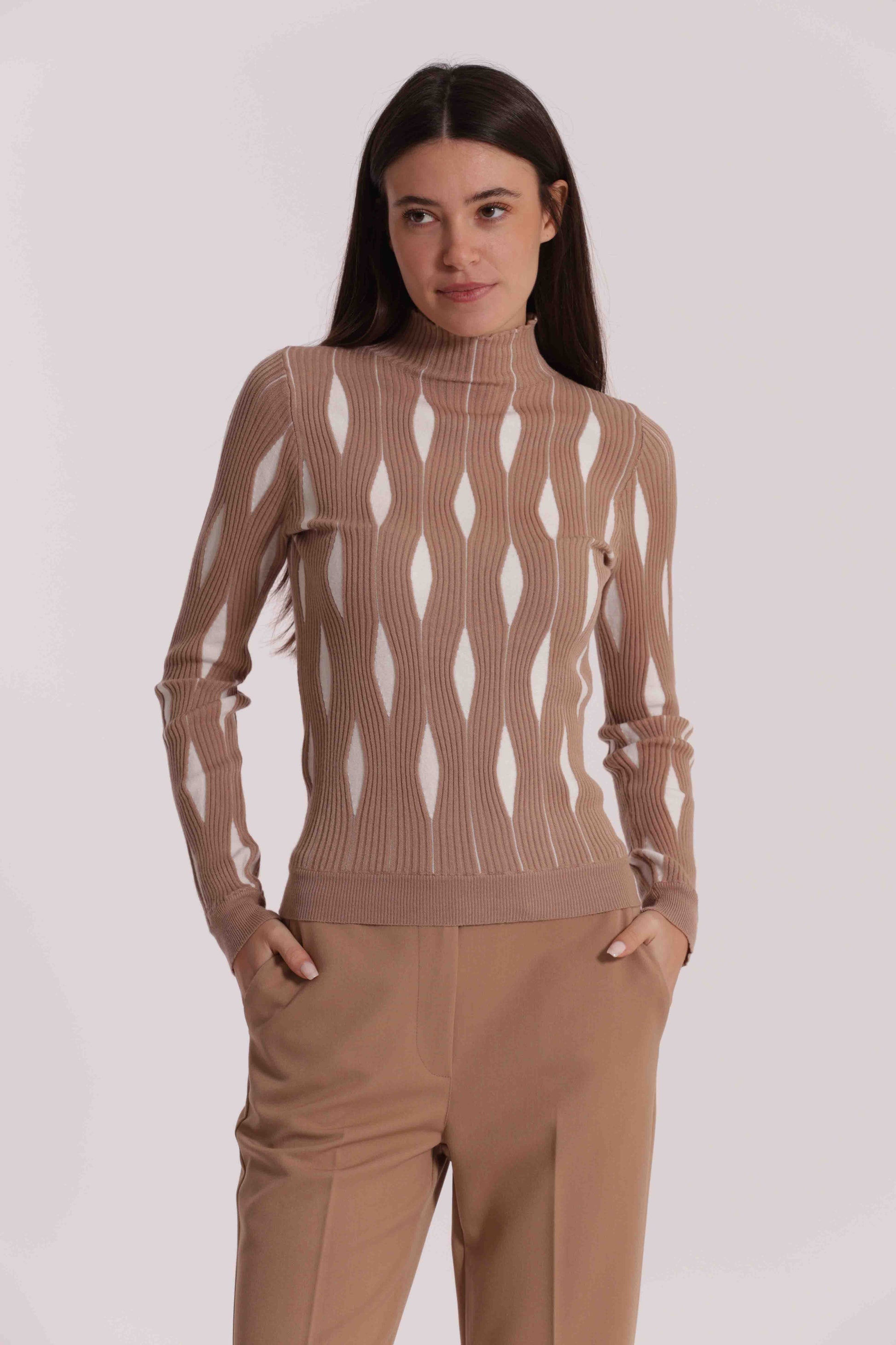 MAGLIA BICOLOR CON FANTASIA ROMBI