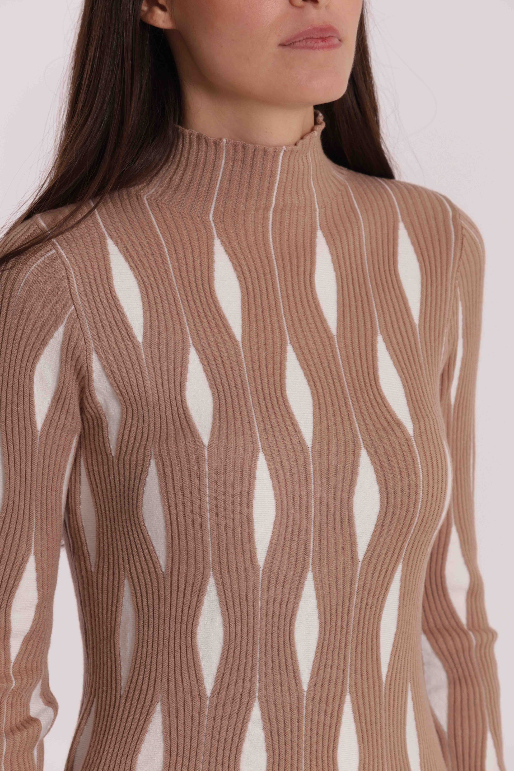MAGLIA BICOLOR CON FANTASIA ROMBI