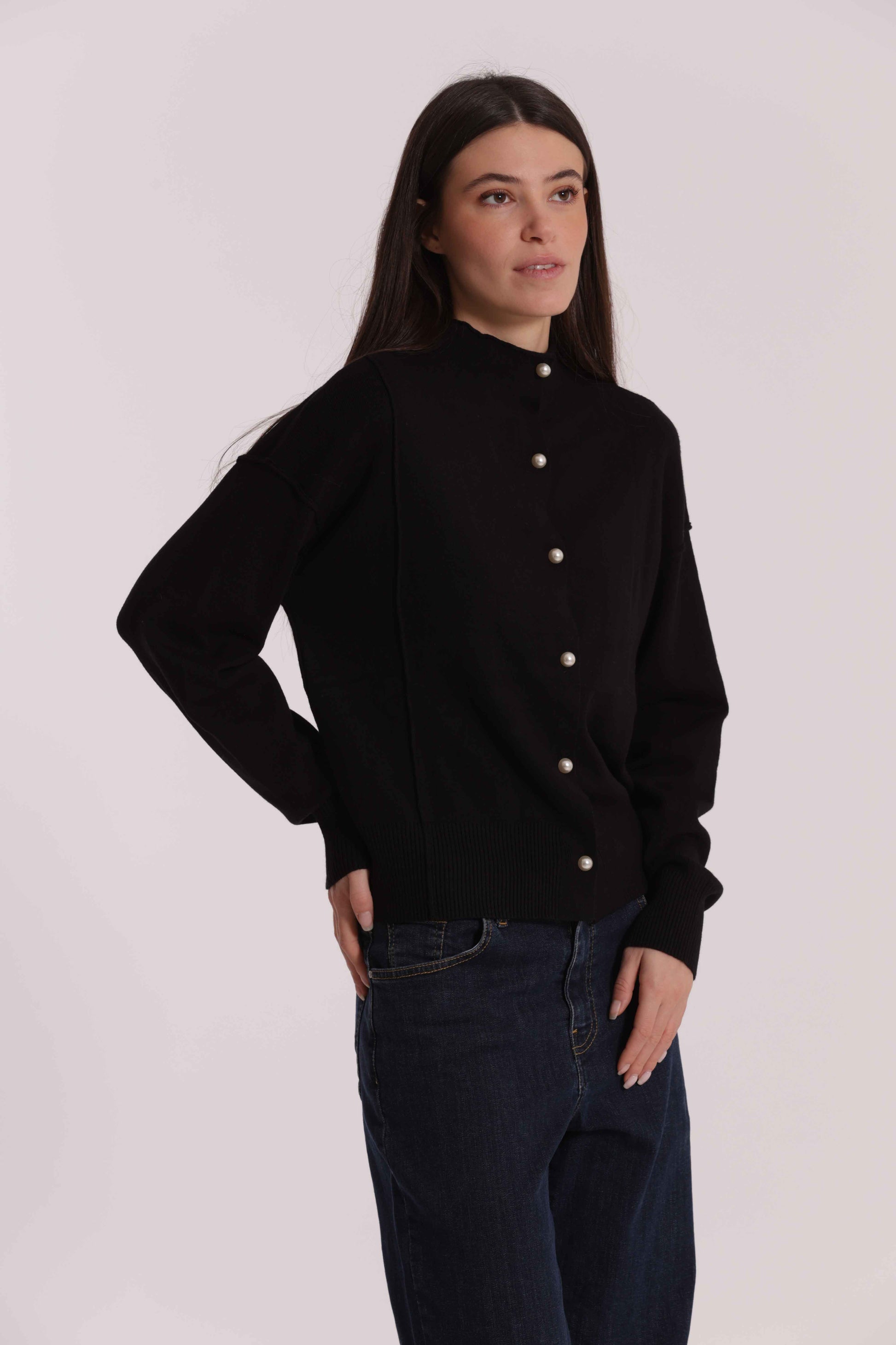 MAGLIA CARDIGAN CON BOTTONI PERLE