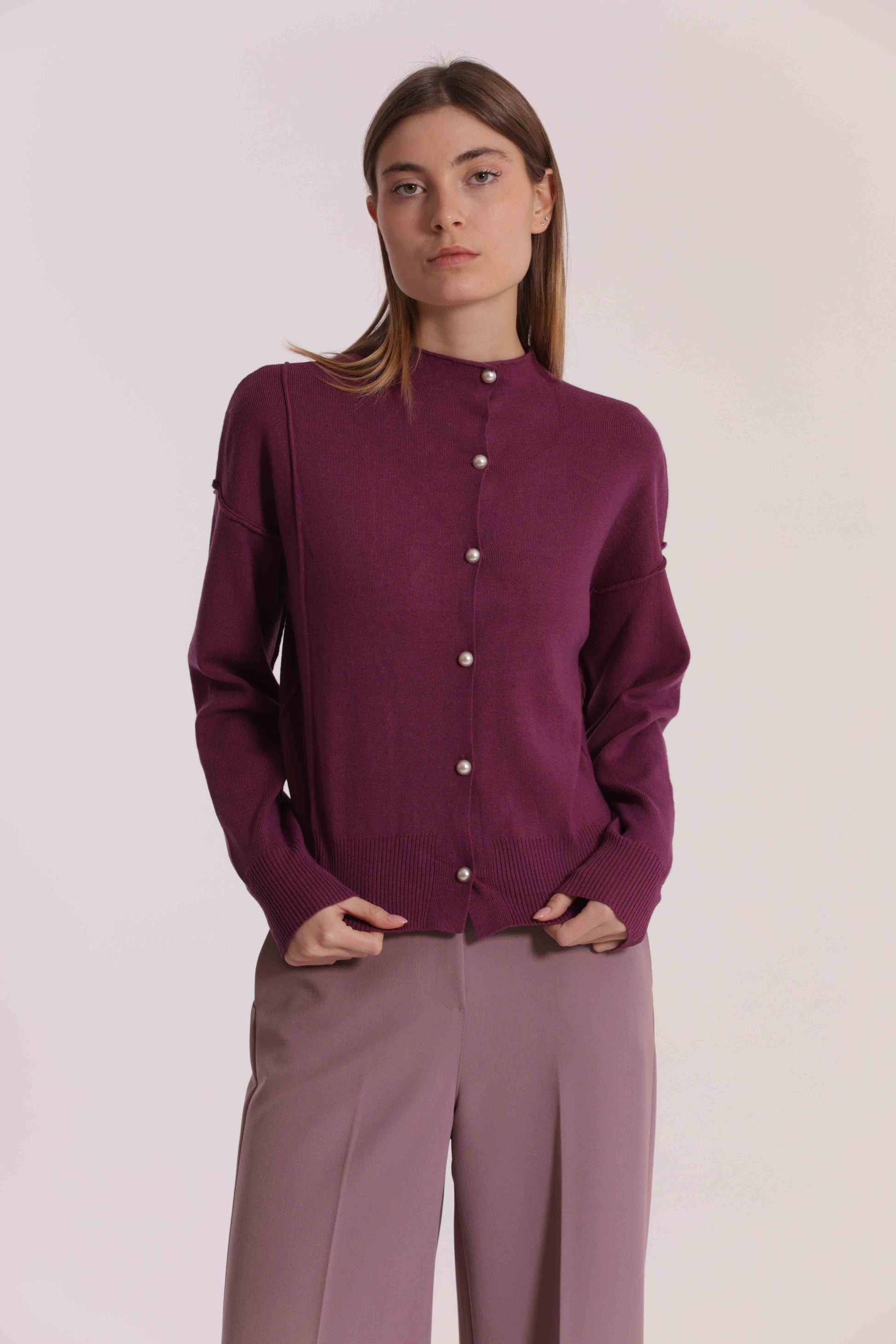 MAGLIA CARDIGAN CON BOTTONI PERLE