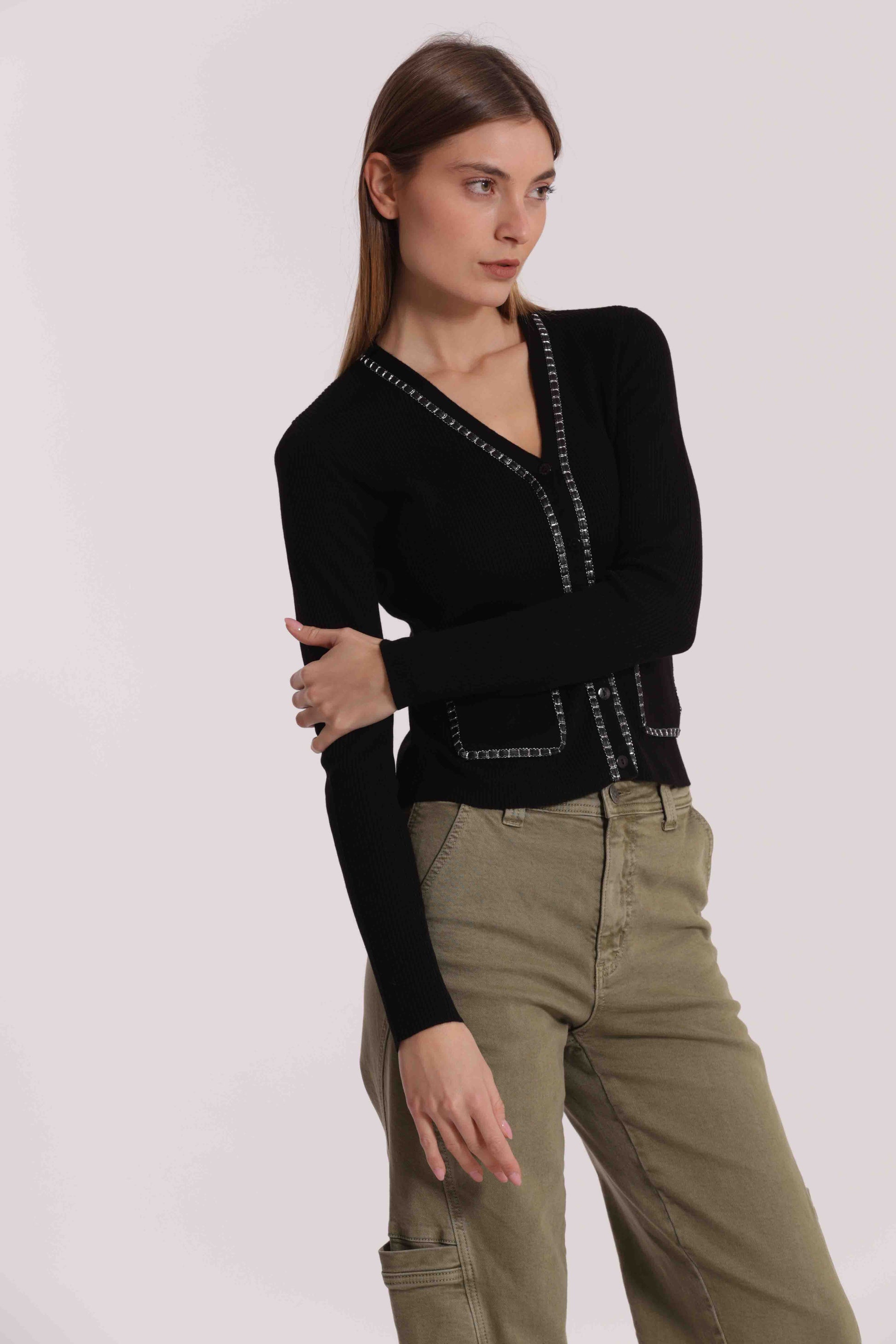 MAGLIA CARDIGAN CON CATENA