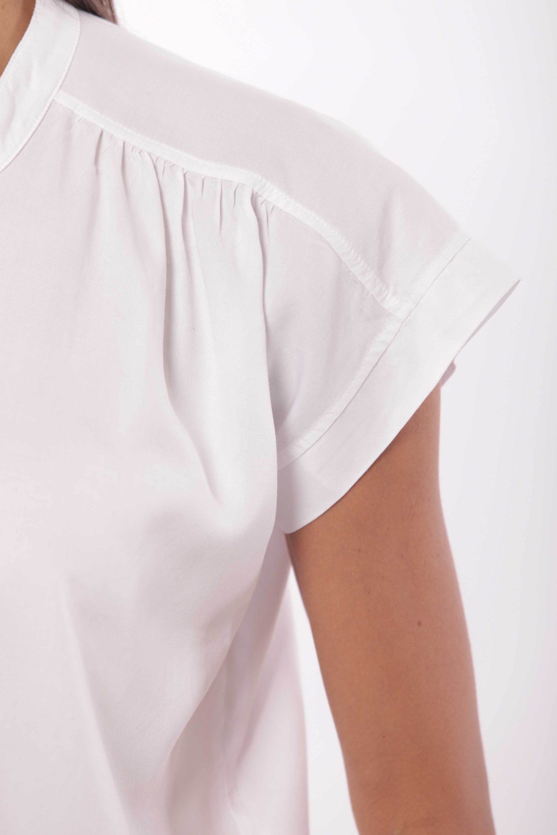 CAMICIA MANICHE CORTE IN TENCEL