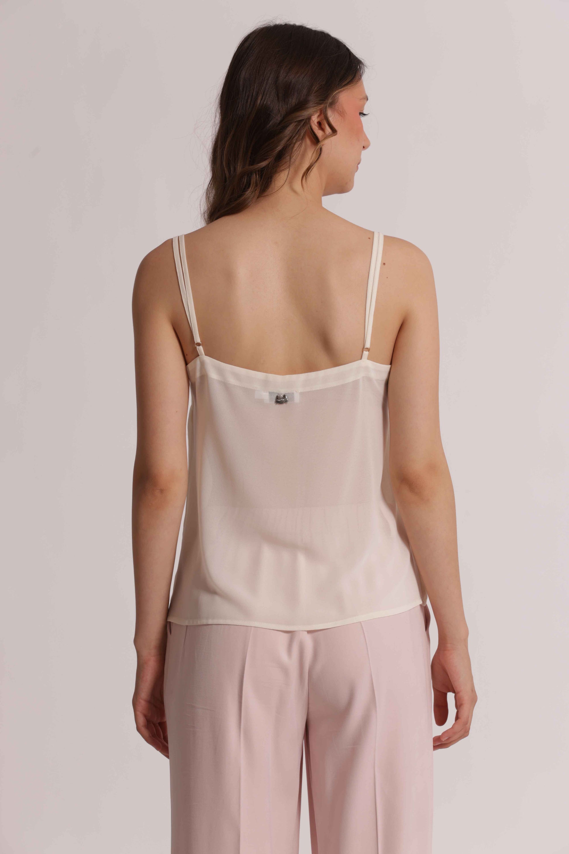 TOP SCOLLO A V