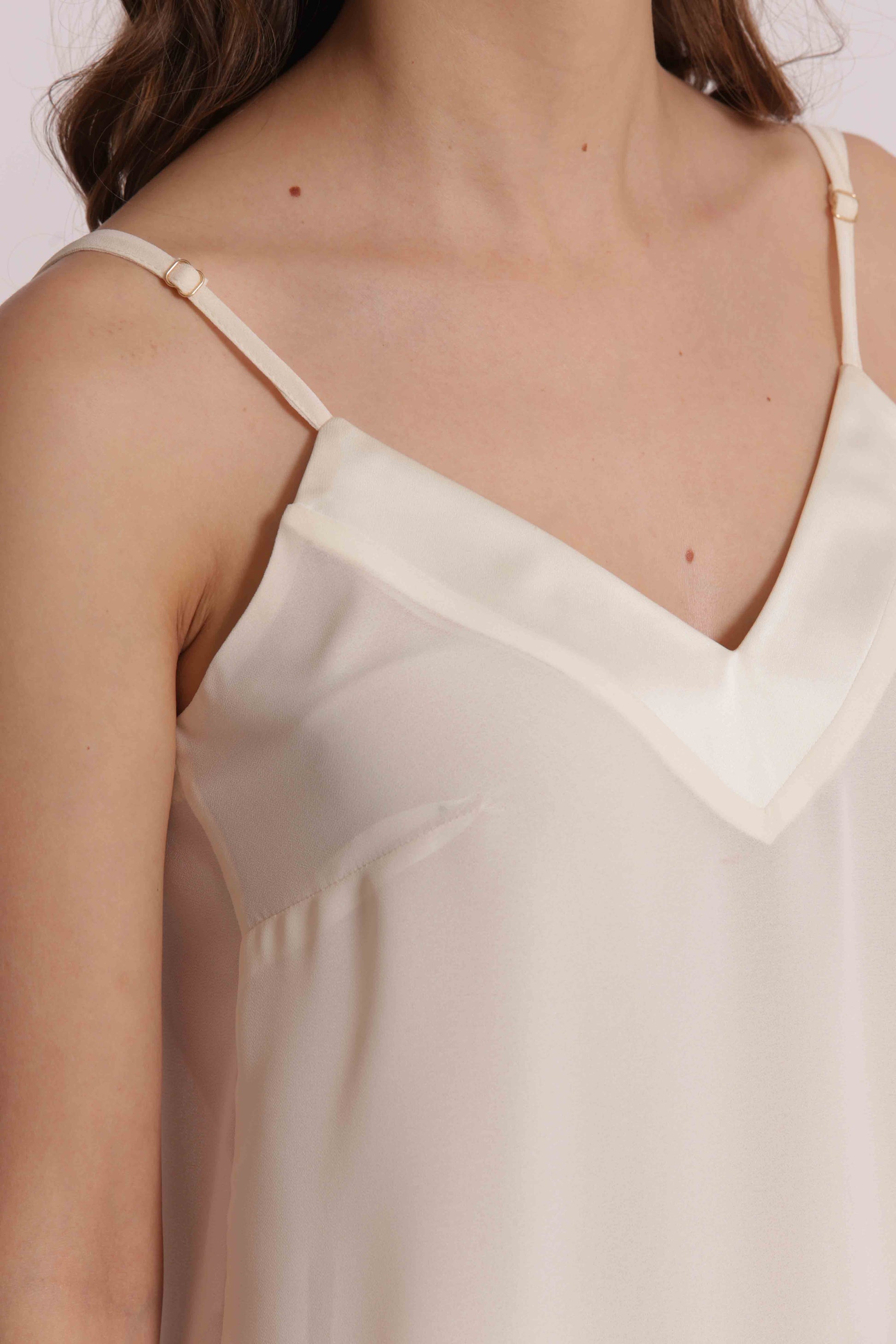 TOP SCOLLO A V