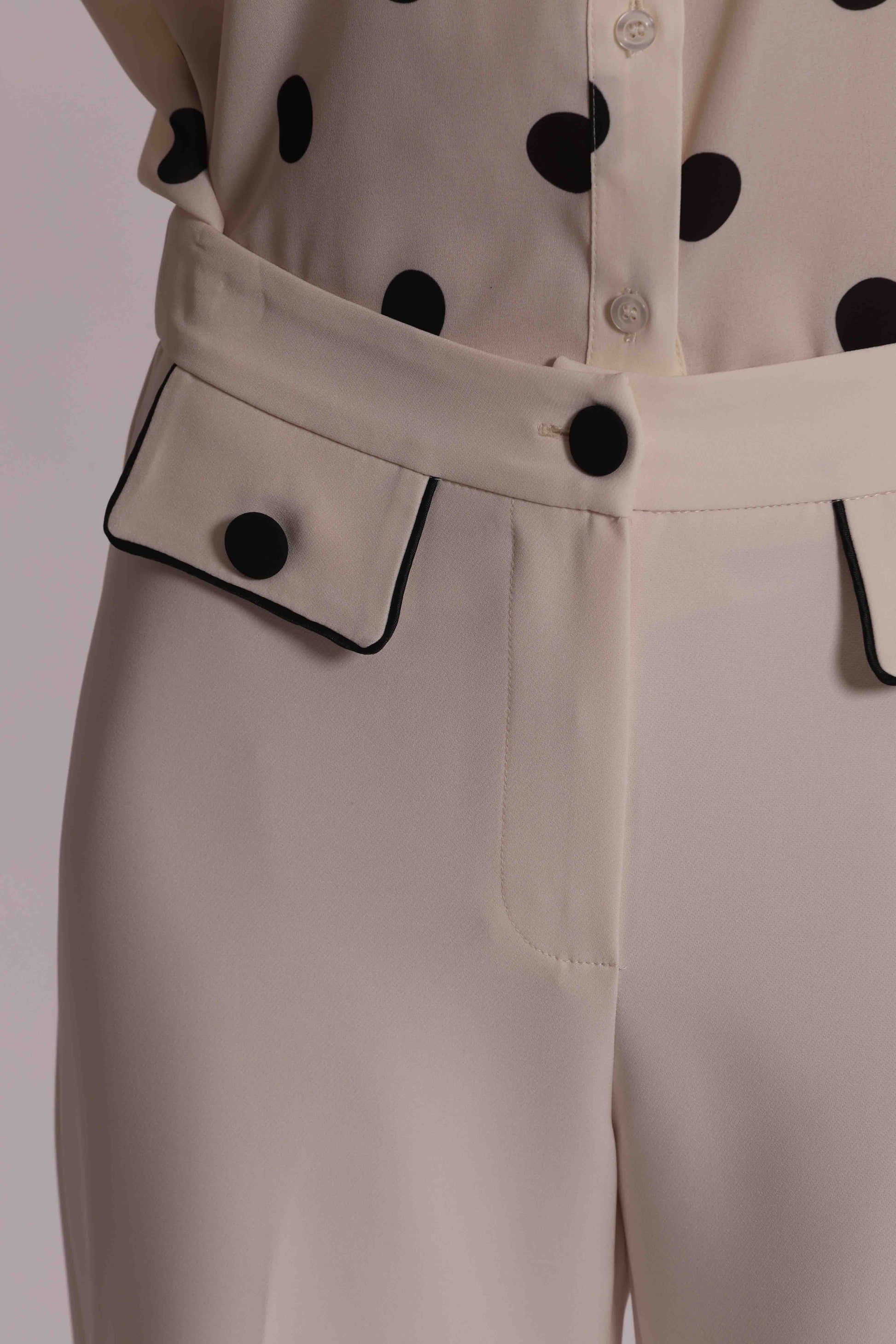 PANTALONE CON BORDI A CONTRASTO