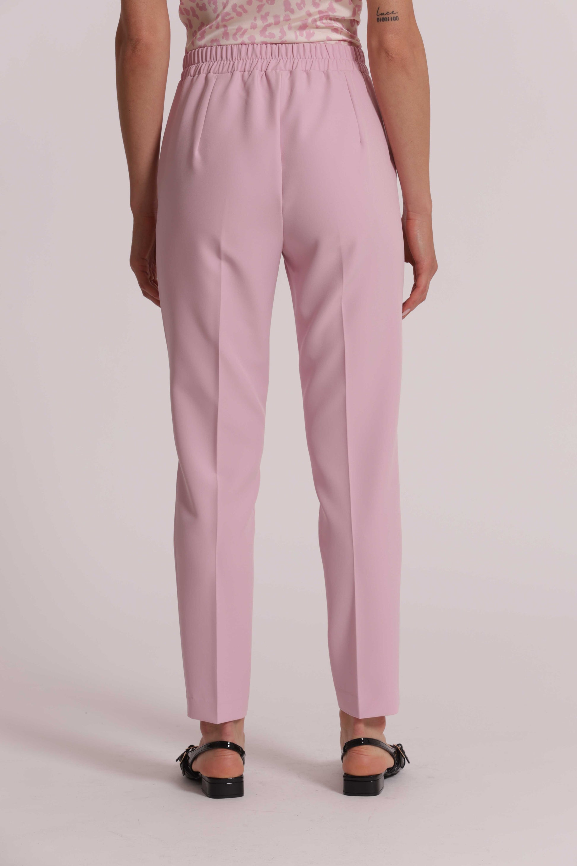 PANTALONI SIGARETTA CON ELASTICO DIETRO