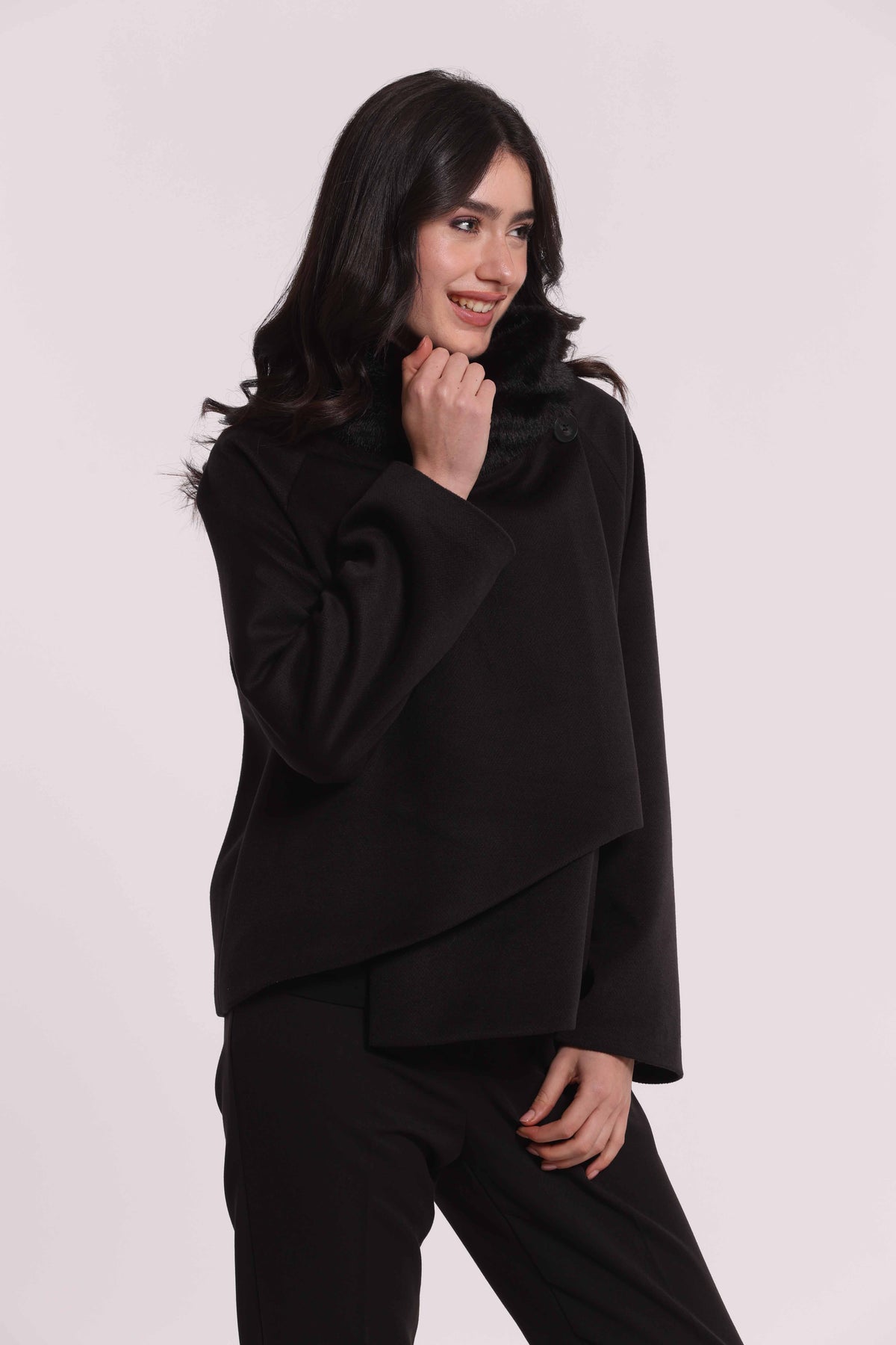 MIMI MUA FIRENZE-CAPPOTTO CORTO CON COLLO EFFETTO PELLICCIA