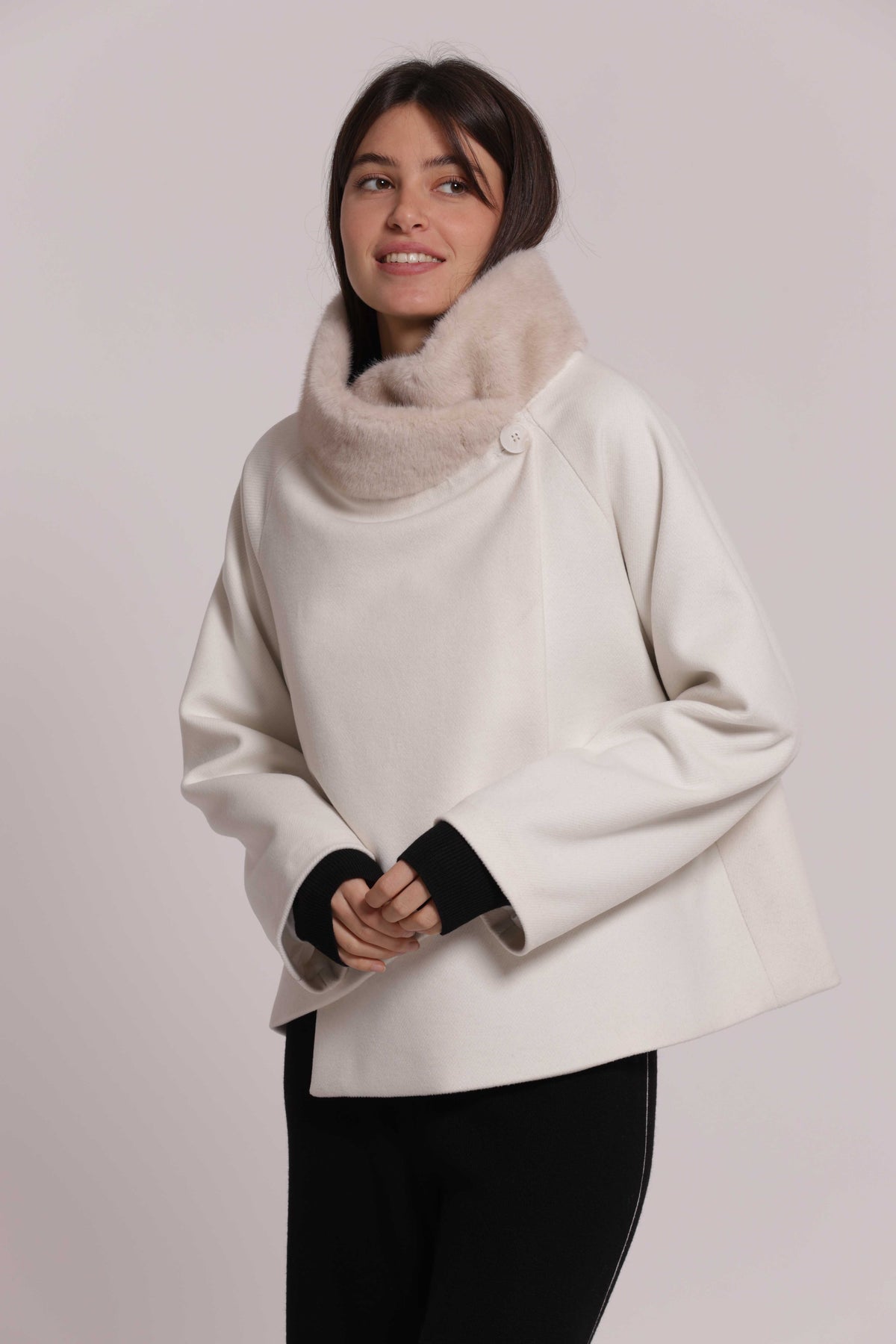 MIMI MUA FIRENZE-CAPPOTTO CORTO CON COLLO EFFETTO PELLICCIA