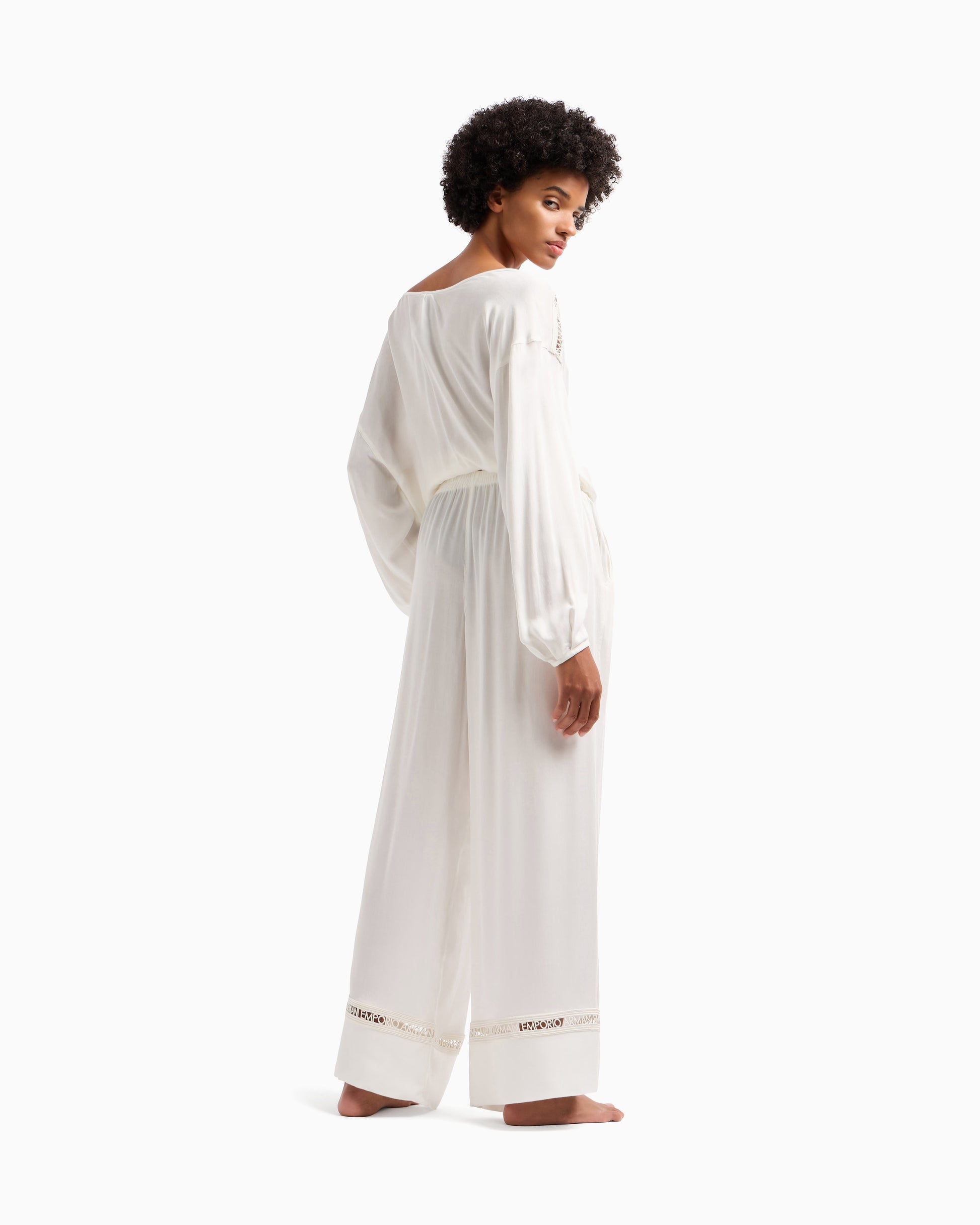 PANTALONI BEACHWEAR IN VISCOSA CON DETTAGLI MERLETTO LOGATI