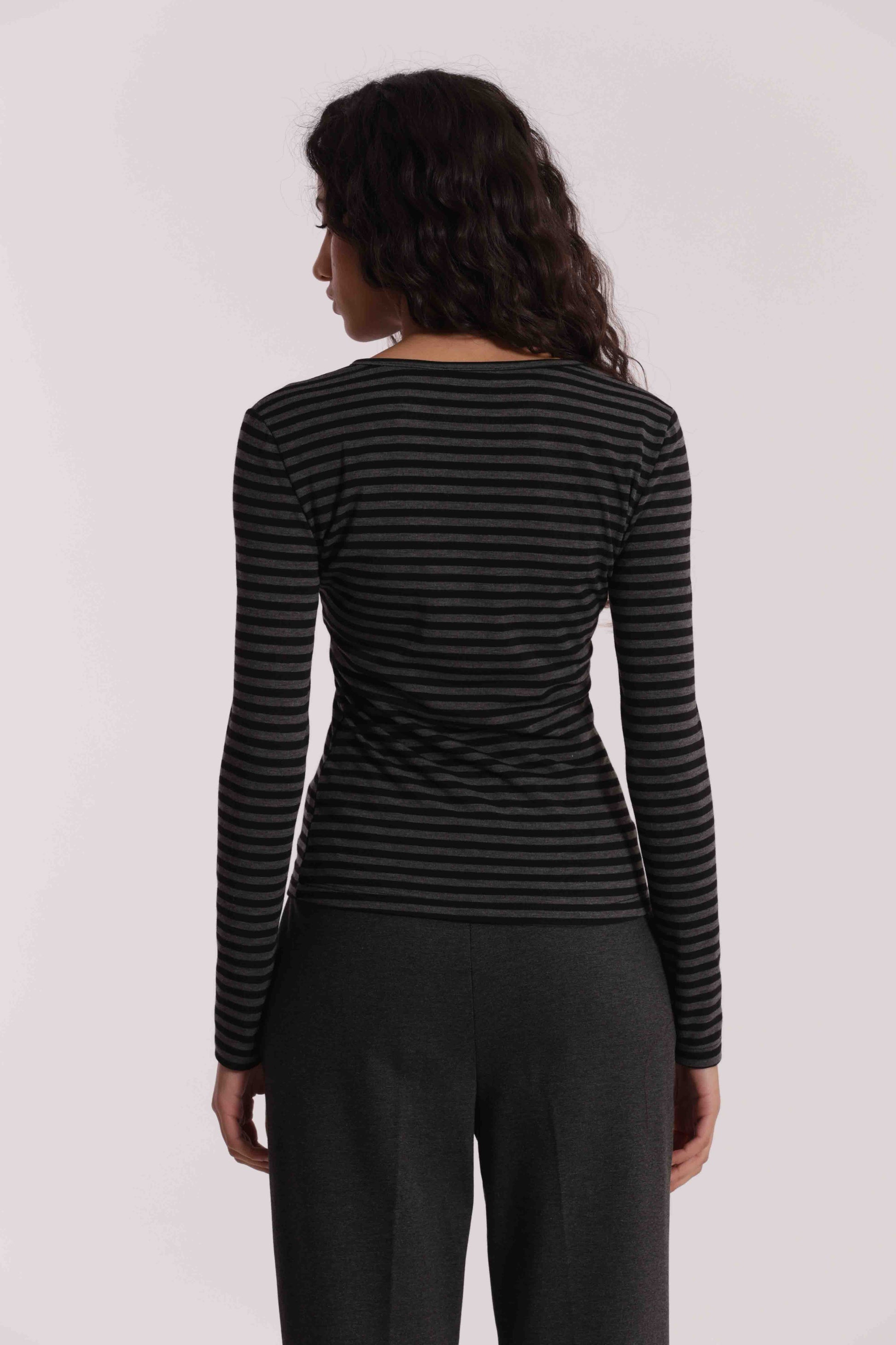 MAGLIA SCOLLO TONDO A RIGHE