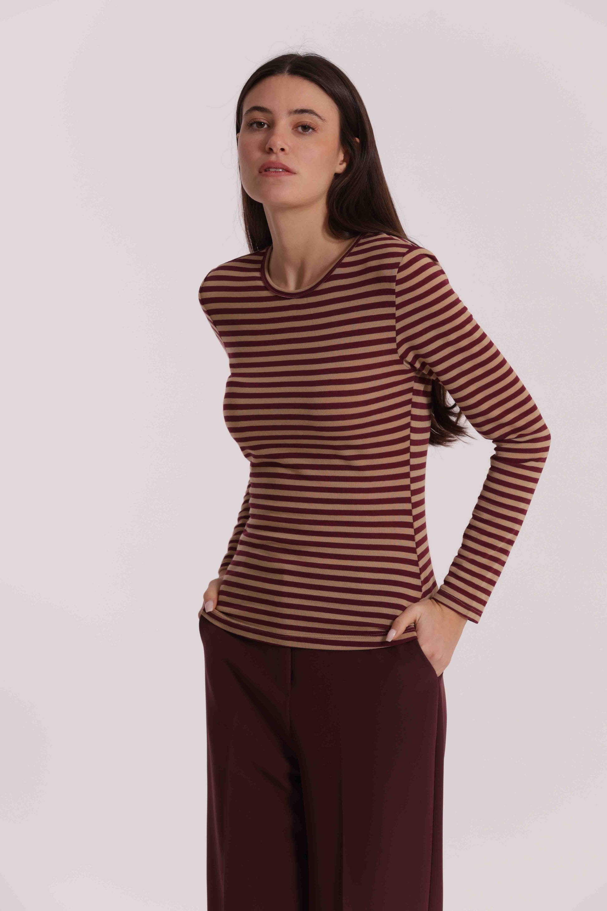 MAGLIA SCOLLO TONDO A RIGHE