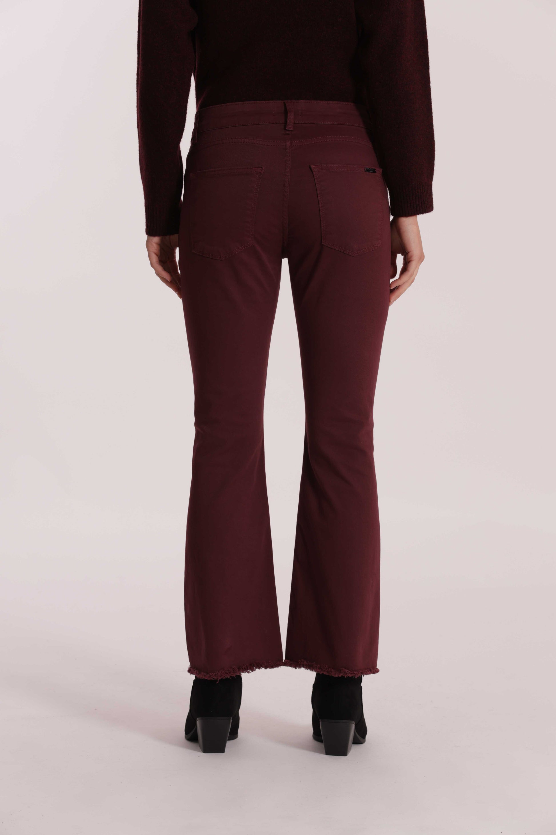 PANTALONE CROPPED FLARE IN GABARDINA