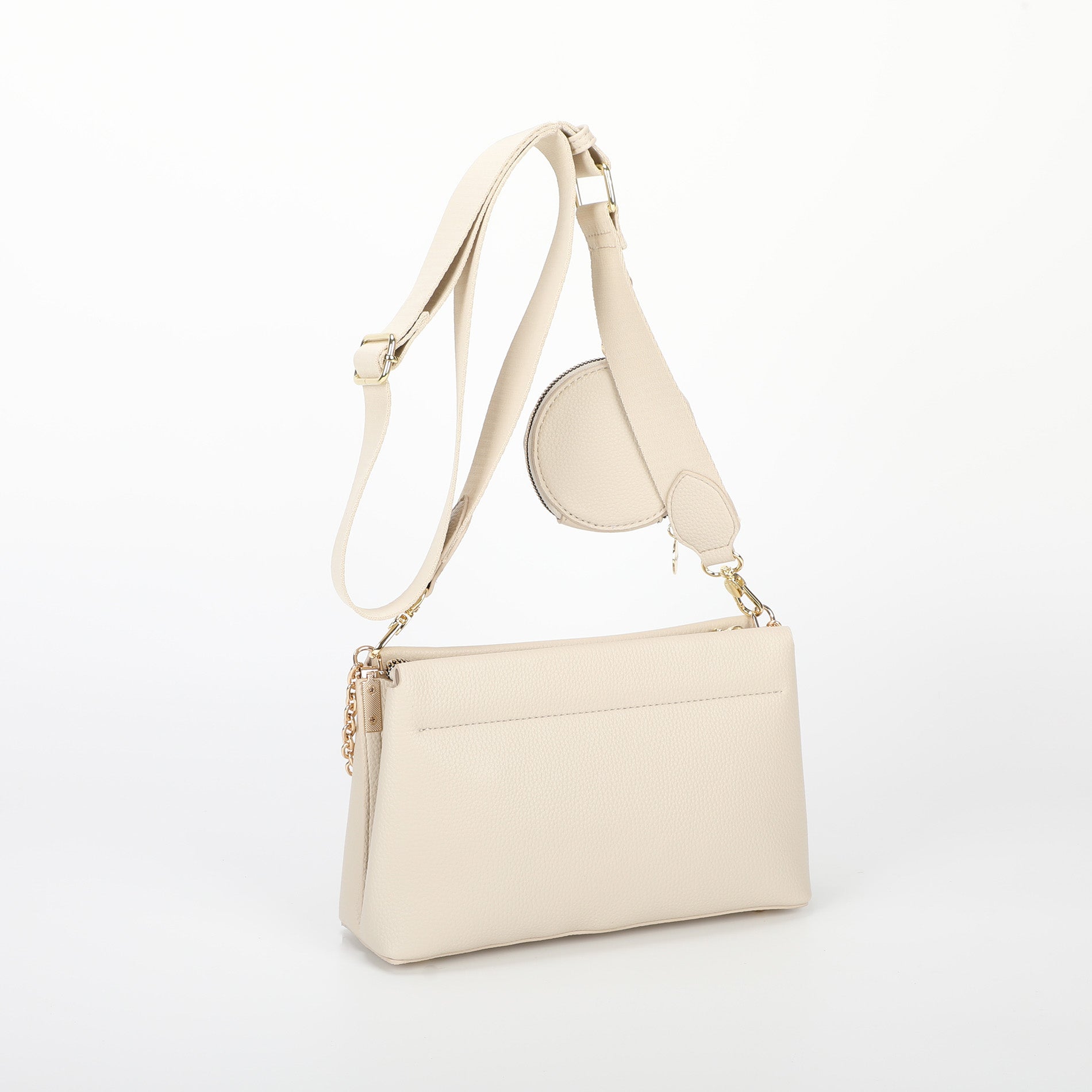 BORSA A TRACOLLA CON DETTAGLIO APPESO