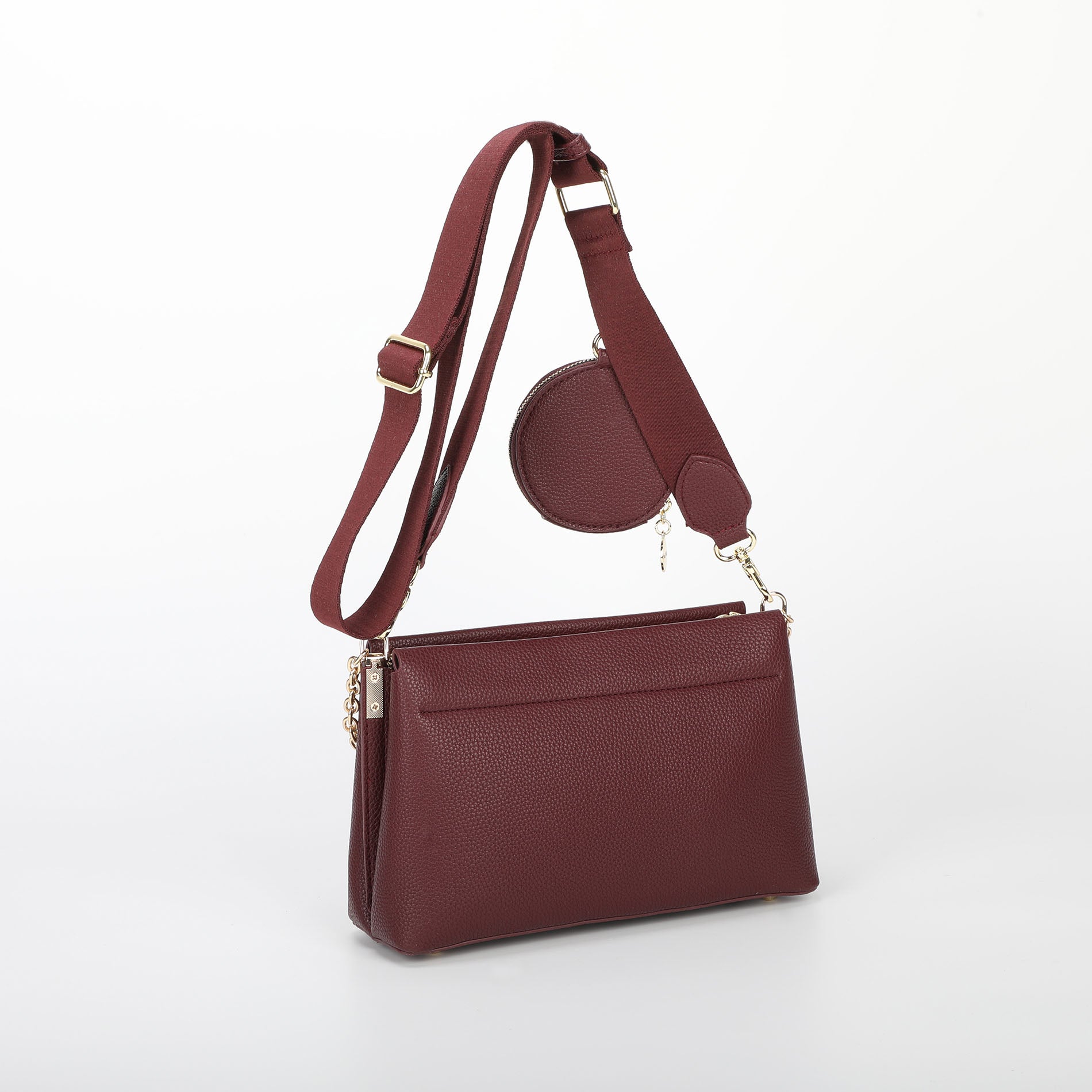 BORSA A TRACOLLA CON DETTAGLIO APPESO