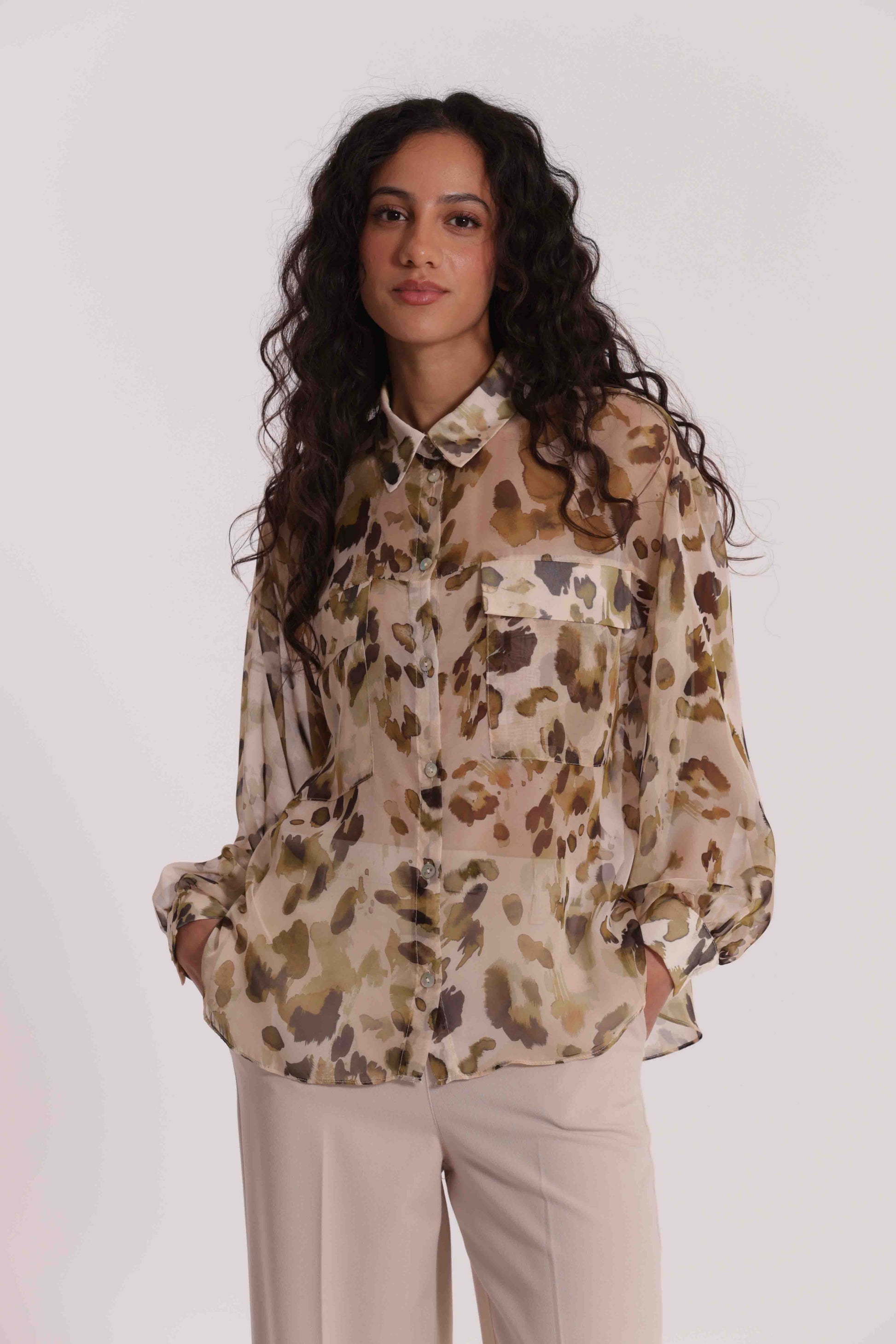 CAMICIA CON TASCHE FANTASIA LEO