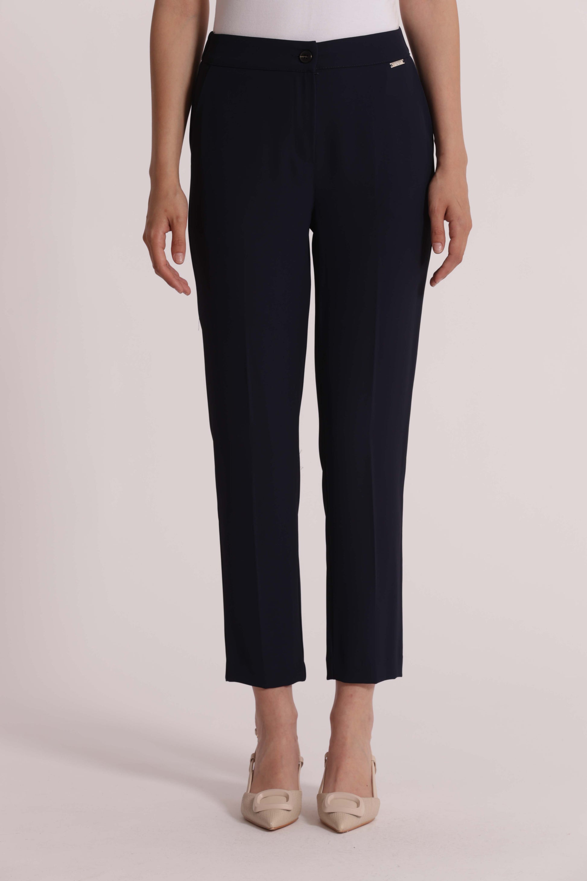 PANTALONE CON ELASTICO IN VITA