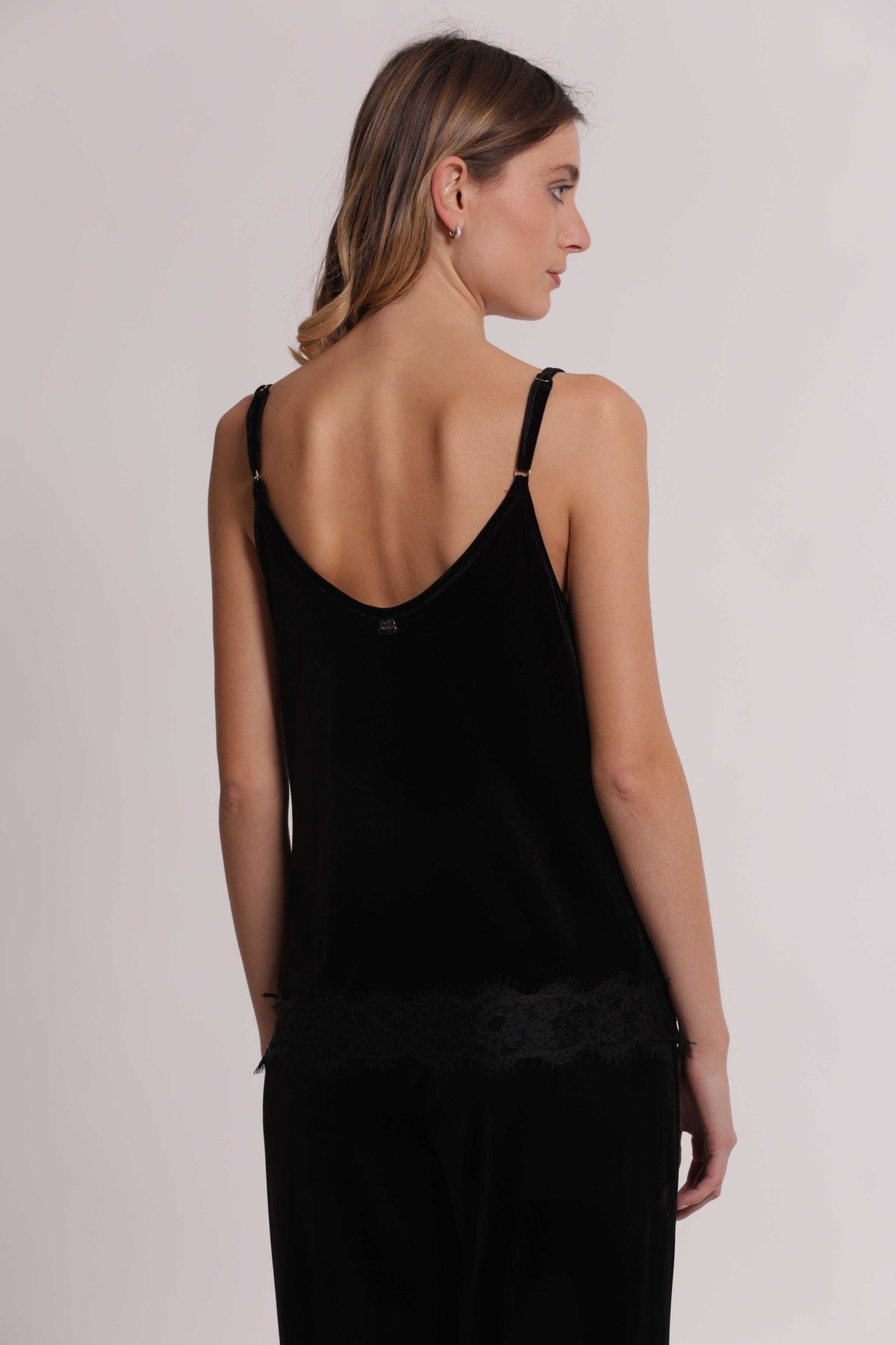 MIMI MUA FIRENZE-TOP IN VELLUTO CON DETTAGL IN PIZZO