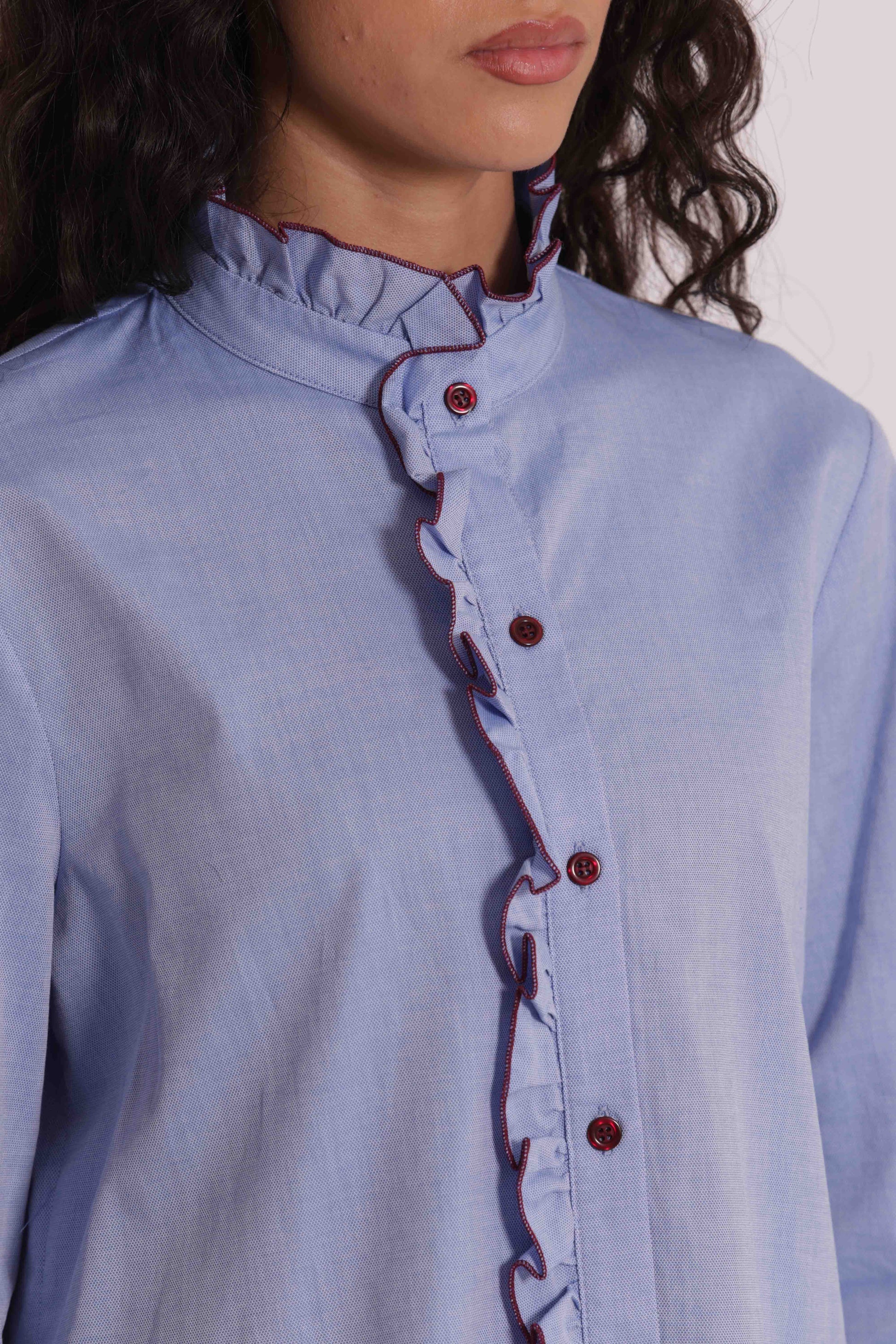 CAMICIA CON DETTAGLI ROUCHES