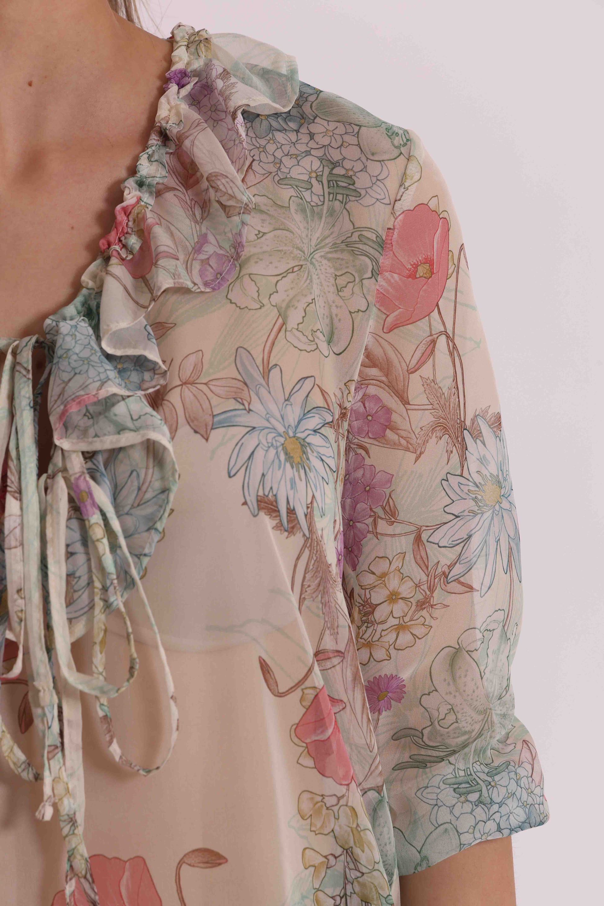 BLUSA IN FANTASIA
