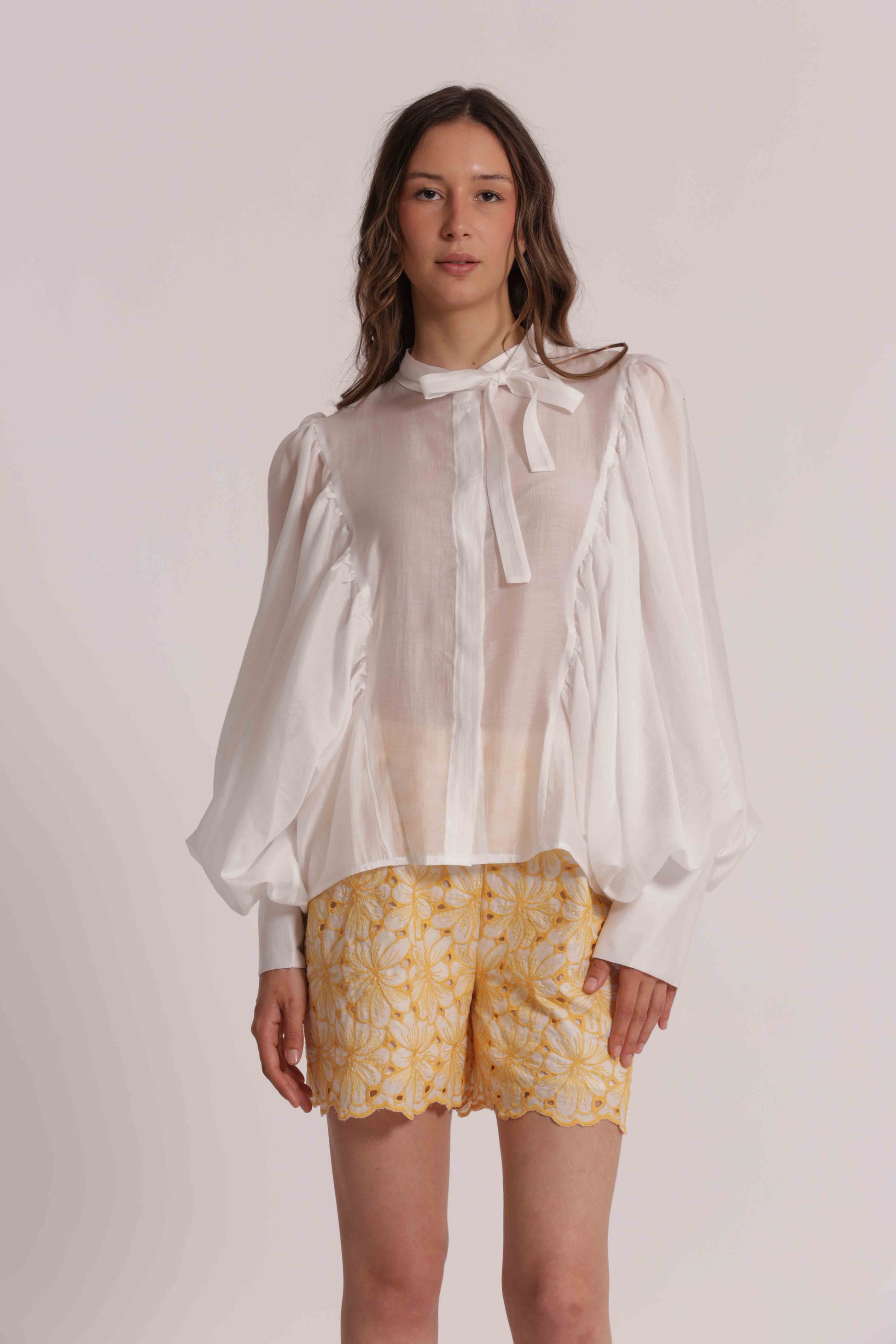 BLUSA A MANICHE LUNGHE EFFETTO CHIFFON