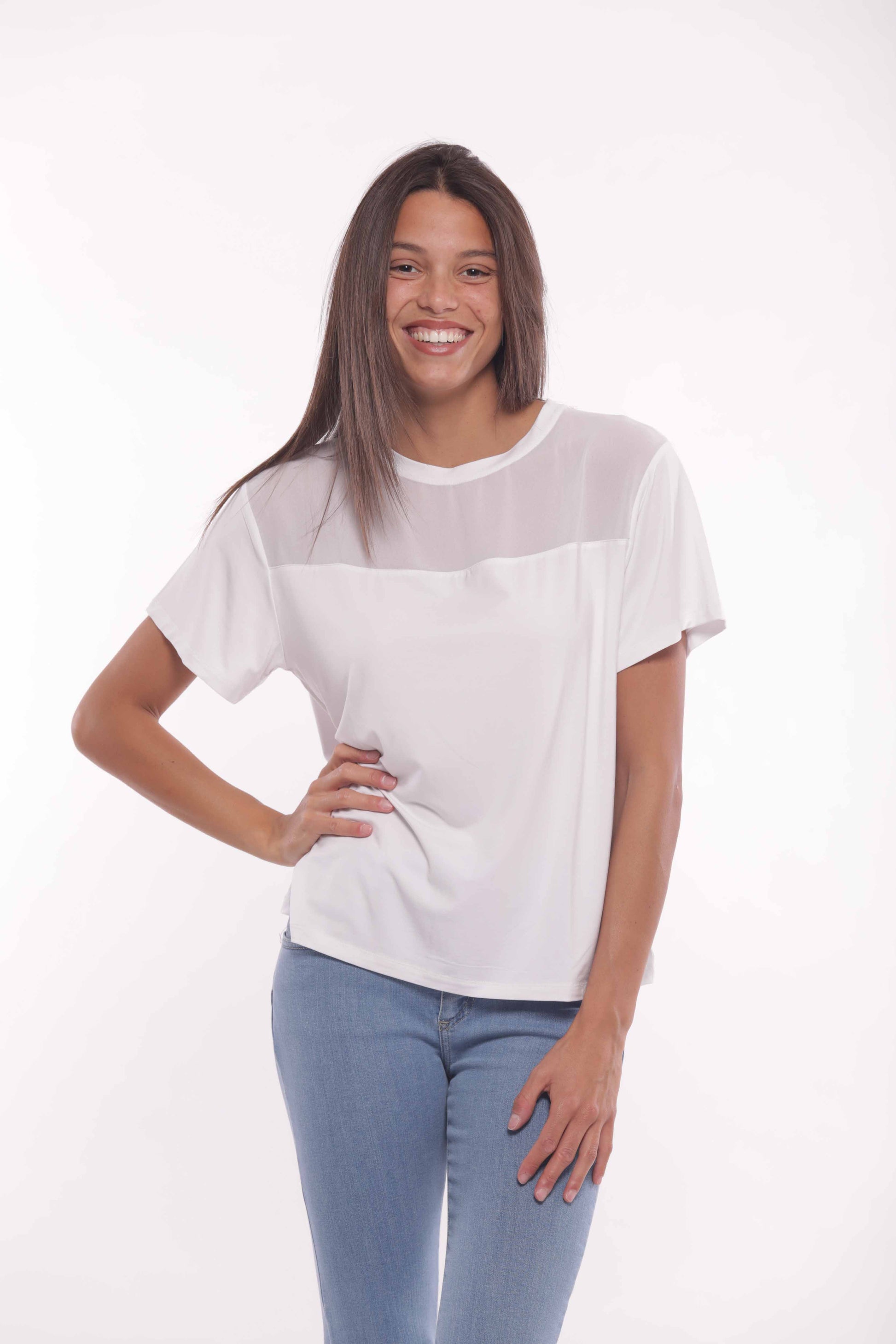 T-SHIRT CON TRASPARENZE