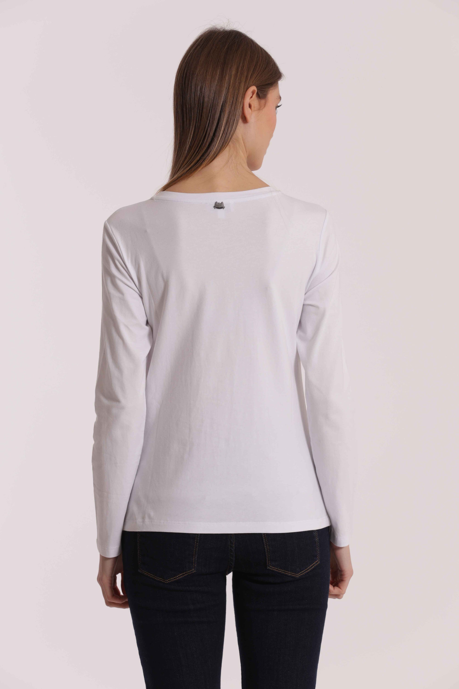 T-SHIRT CON PIOGGIA DI PERLE