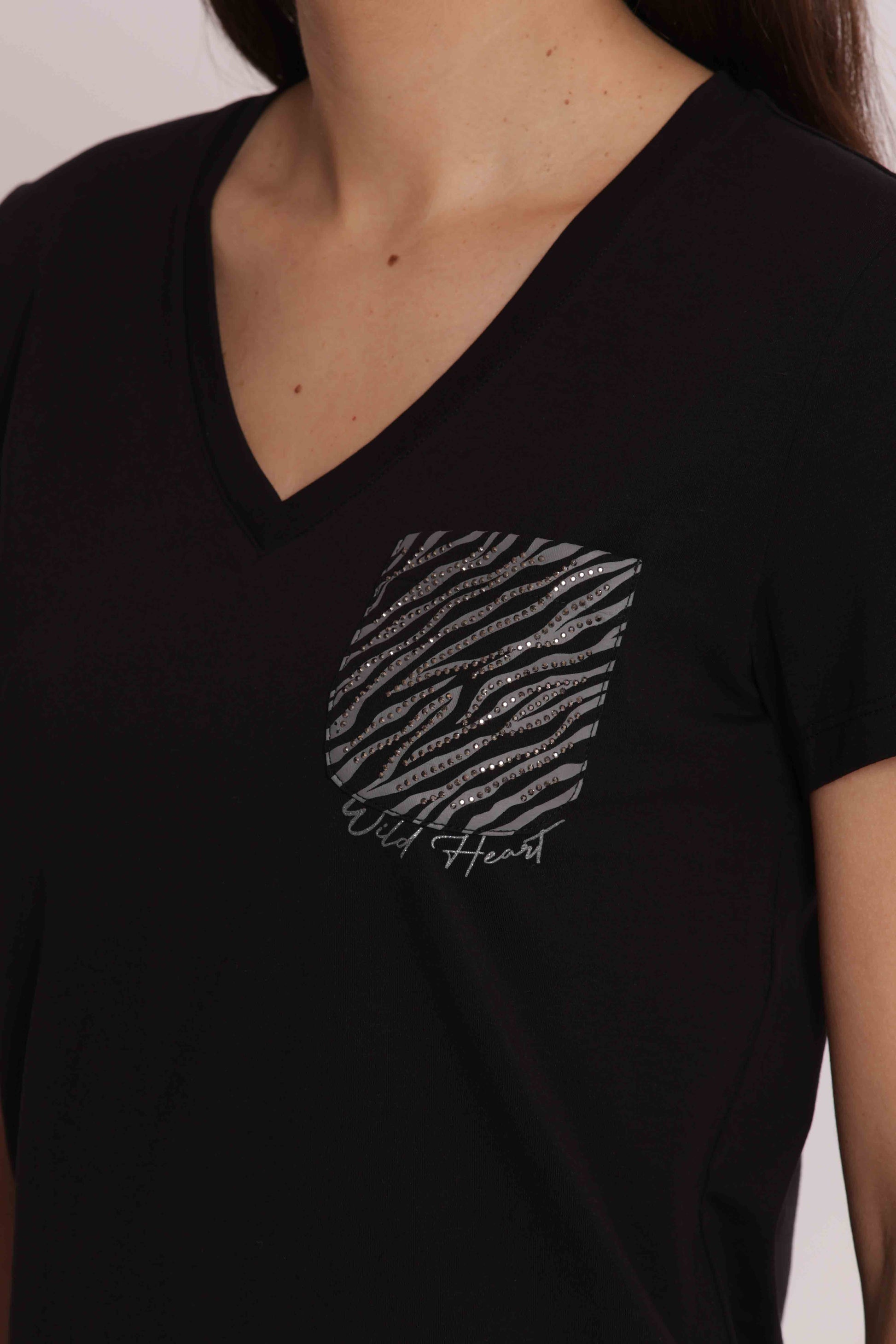 T-SHIRT CON TASCHINO ZEBRATO