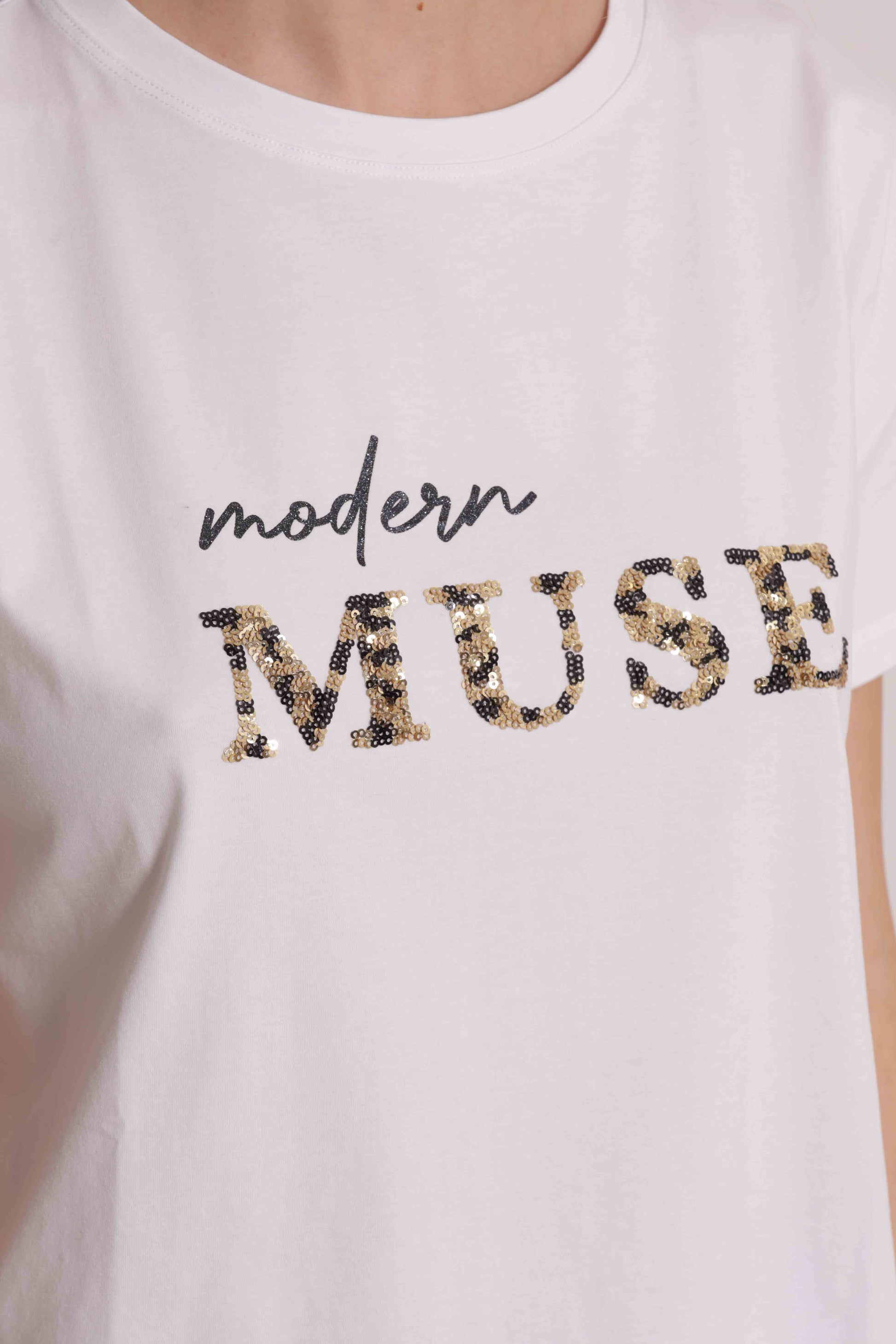 T-SHIRT "MODERN MUSE" CON PAILLETTES