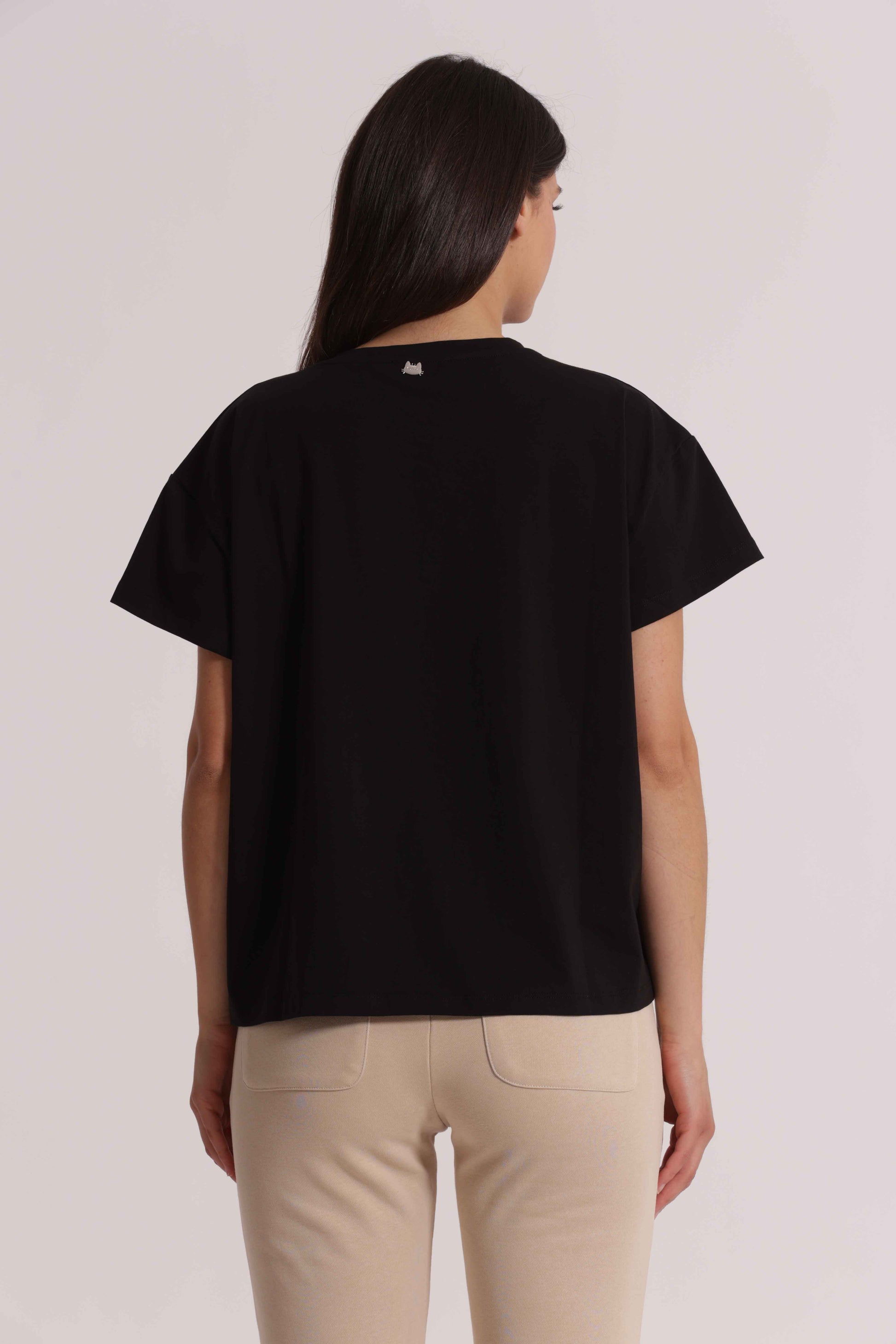 T-SHIRT "MODERN MUSE" CON PAILLETTES