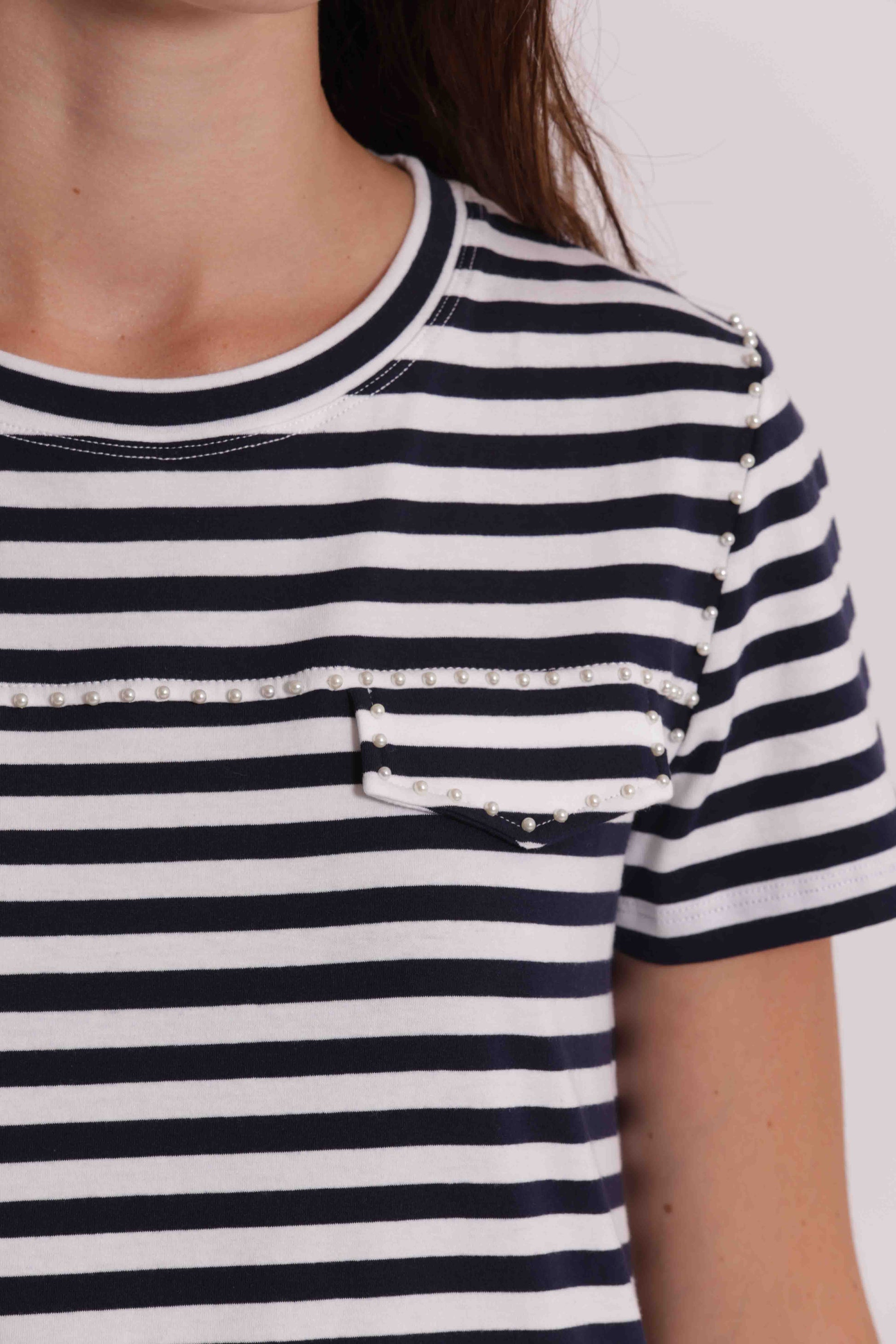 T-SHIRT A RIGHE CON BORCHIE