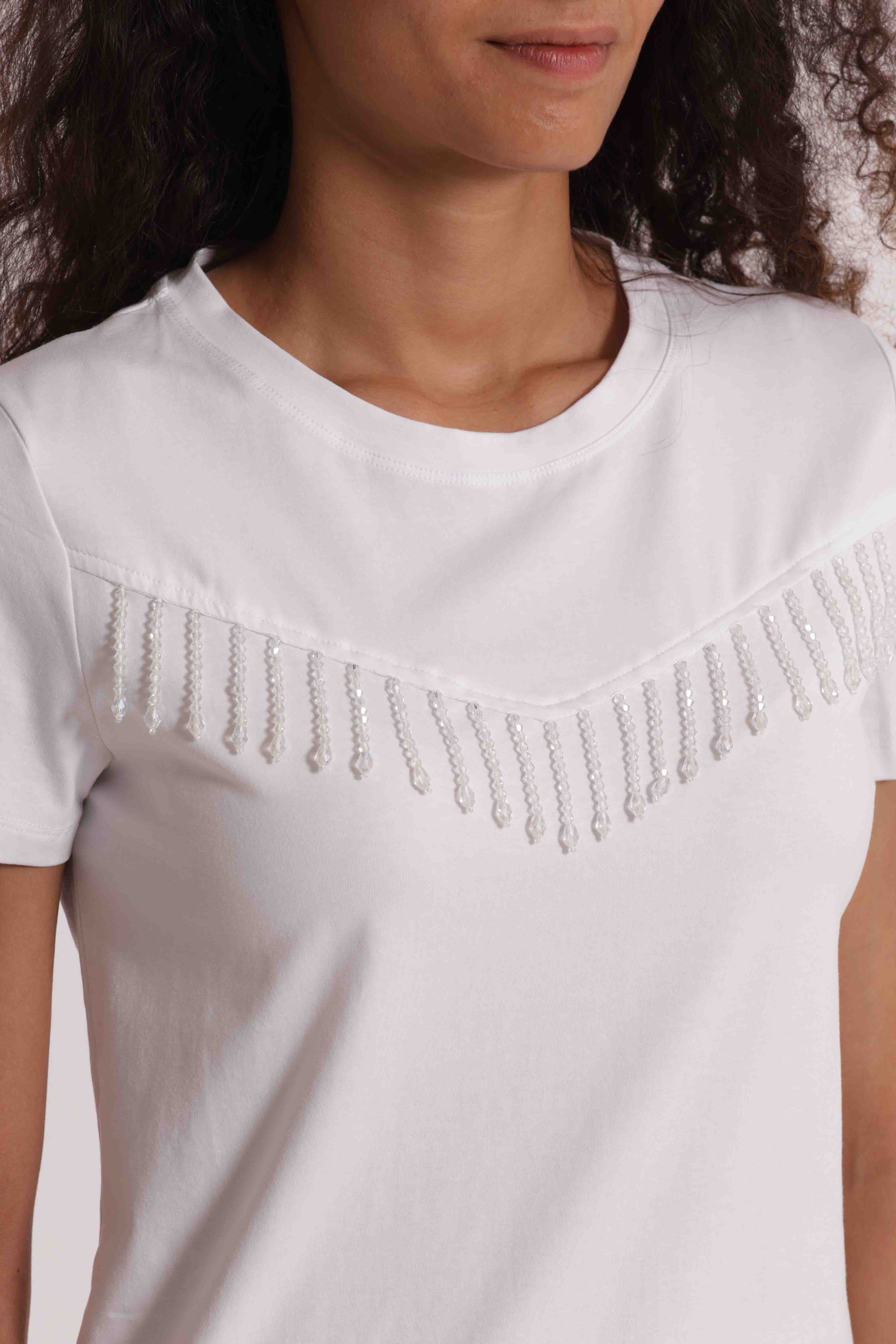 T-SHIRT CON FRANGE DI PERLINE