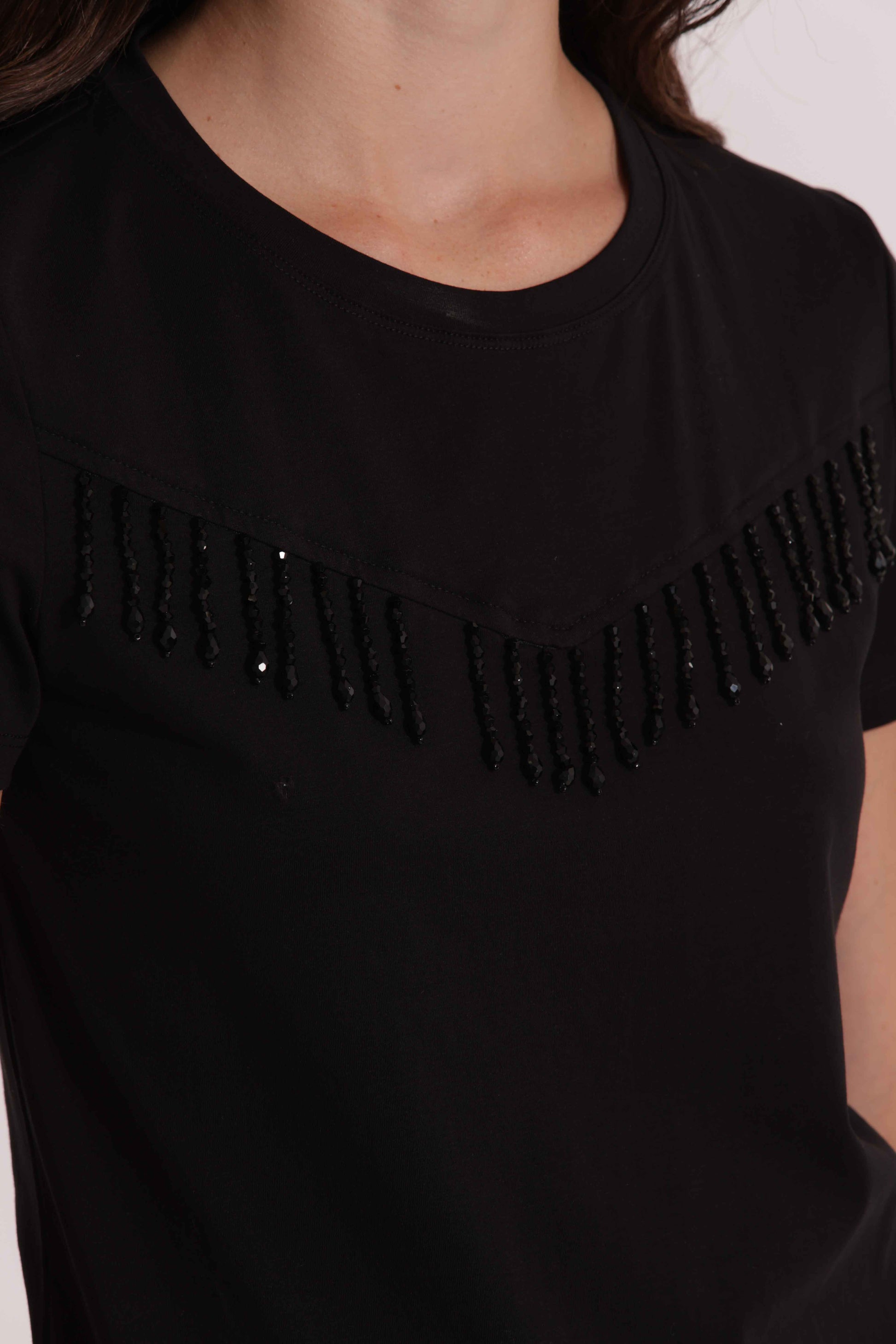 T-SHIRT CON FRANGE DI PERLINE