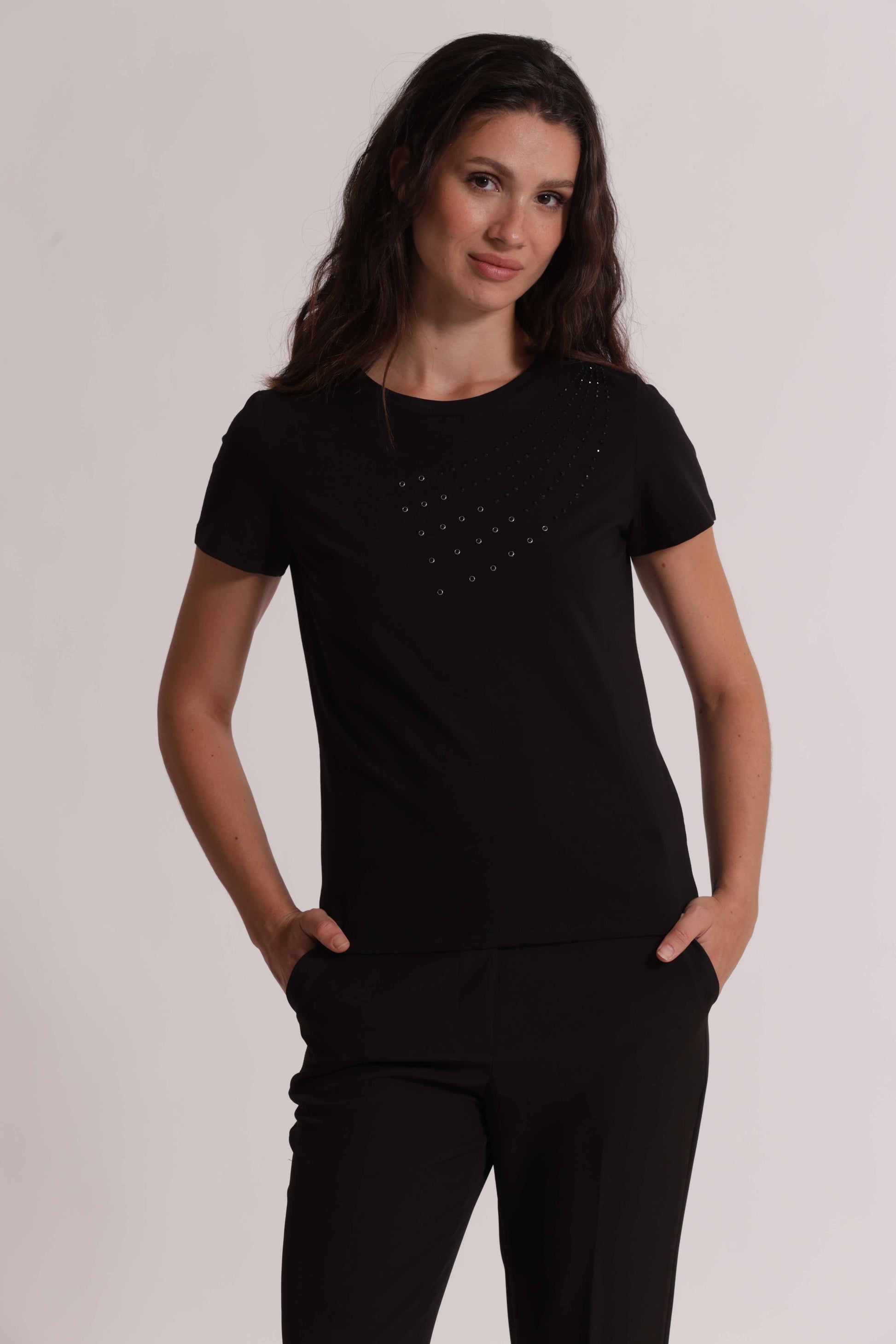 T-SHIRT MEZZE MANICHE CON BORCHIE FRONTALI