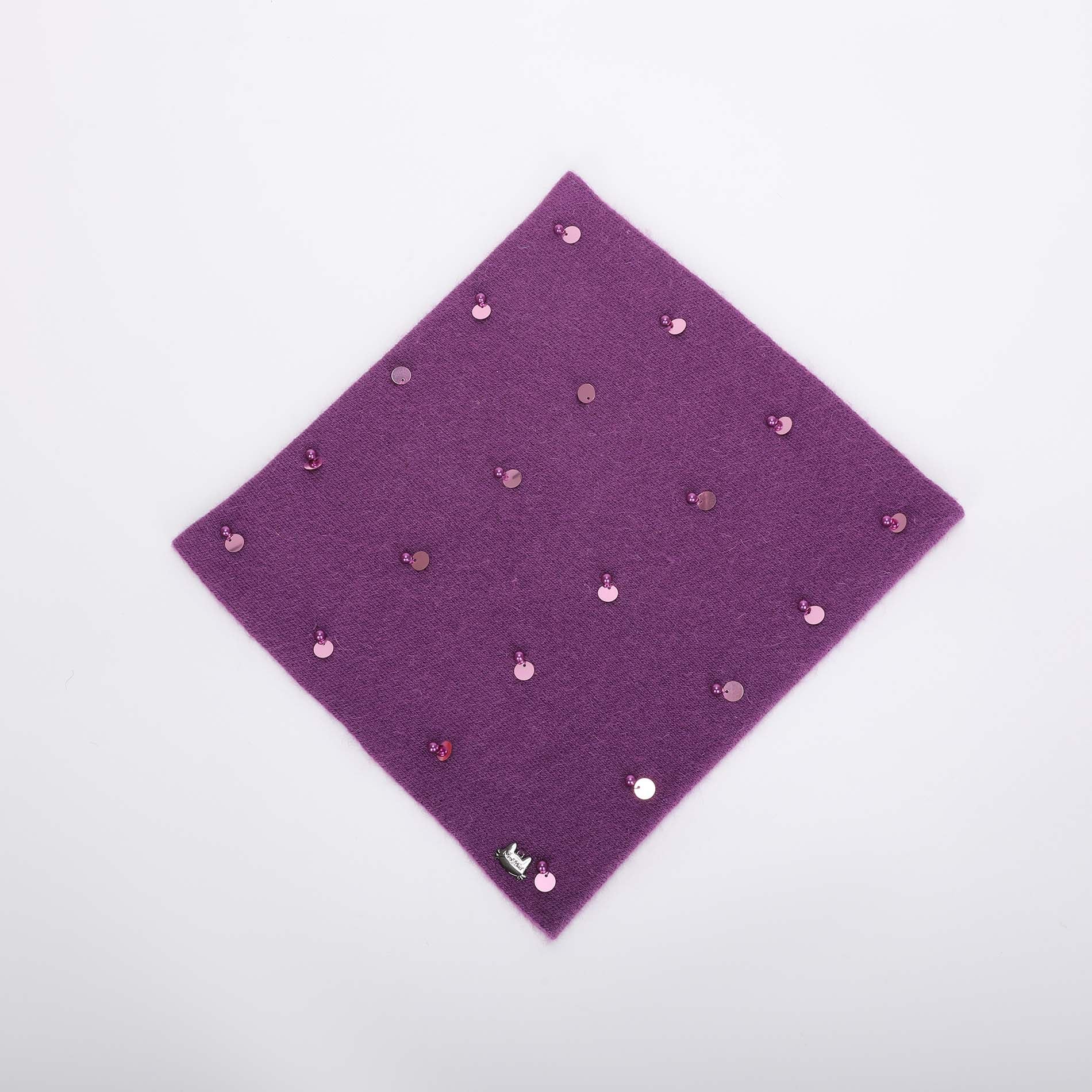 GIROCOLLO CON PERLE E PAILLETTES