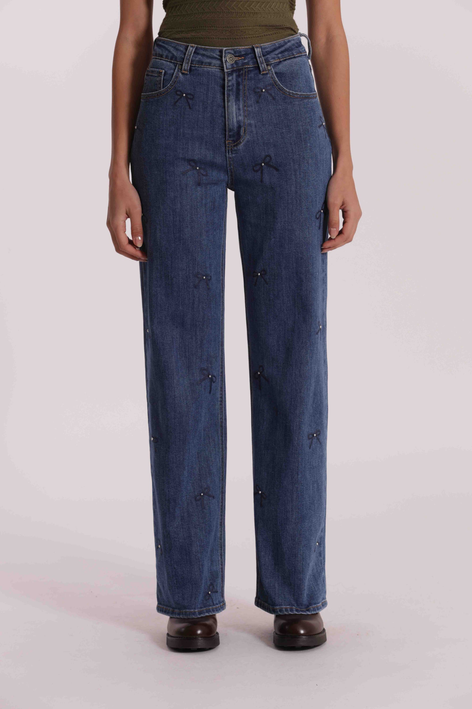 JEANS WIDE LEG CON STAMPA FIOCCO