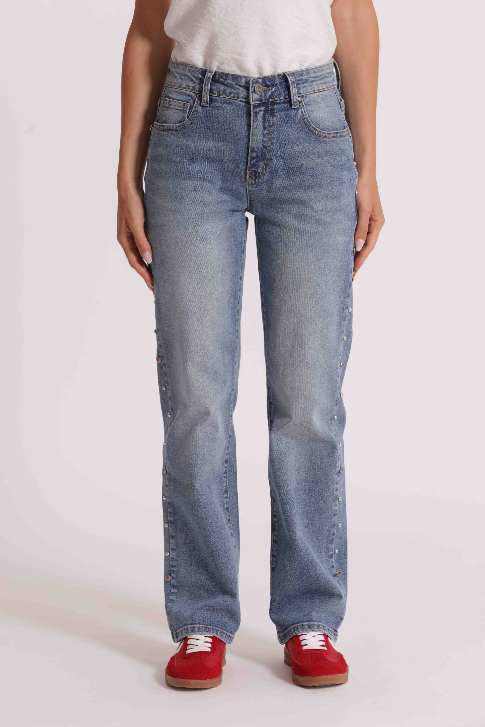 JEANS SIGARETTA CON BORCHIE LATERALI
